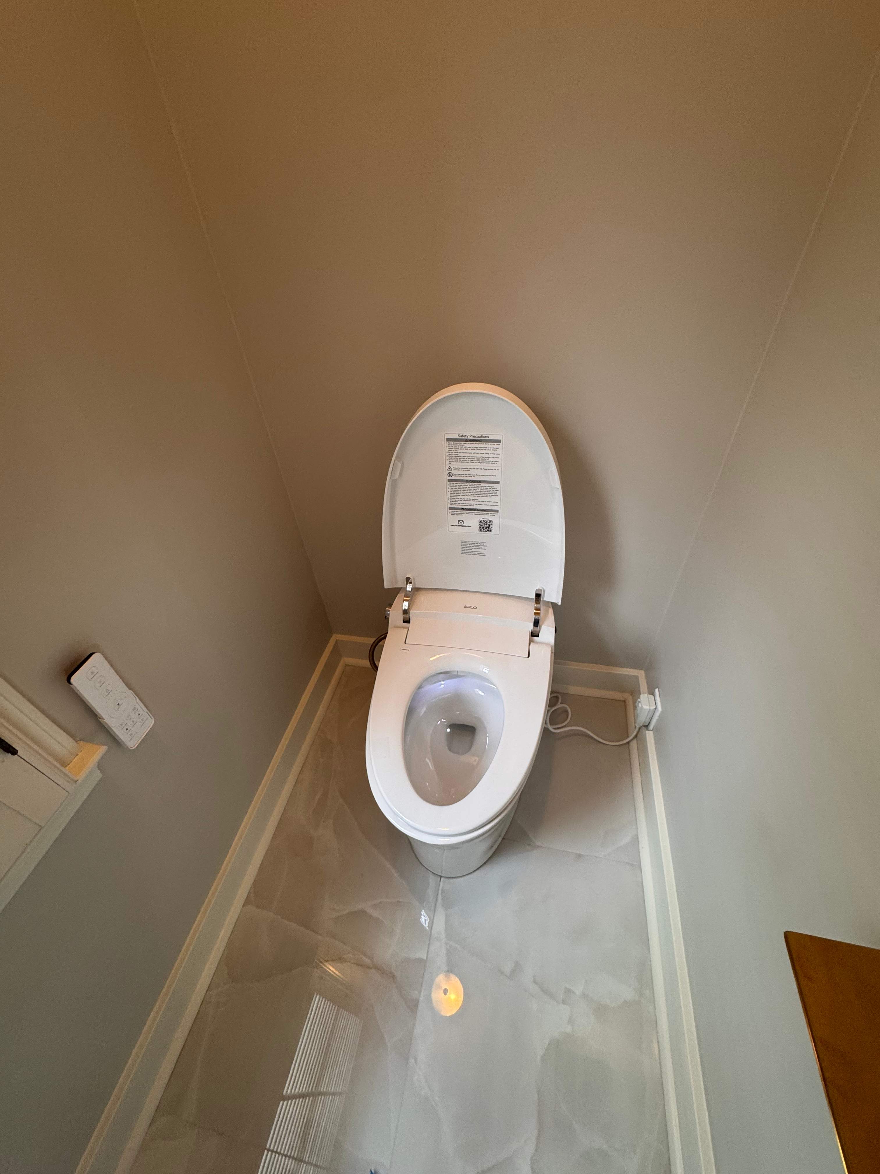 Master bathroom renovation by Prudencio