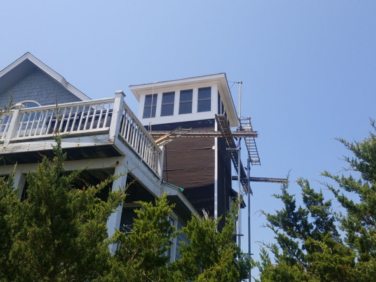 Carolina Clipper Full Exterior Project by Gallop Roofing & Remodeling, Inc.