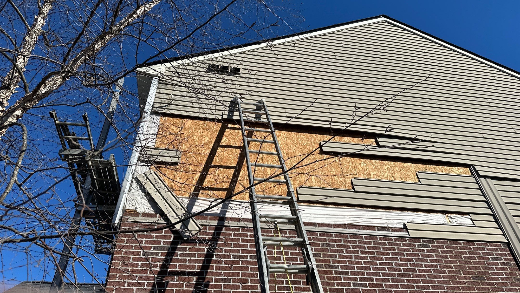 Roofing & Siding  by Tamlin Roofing