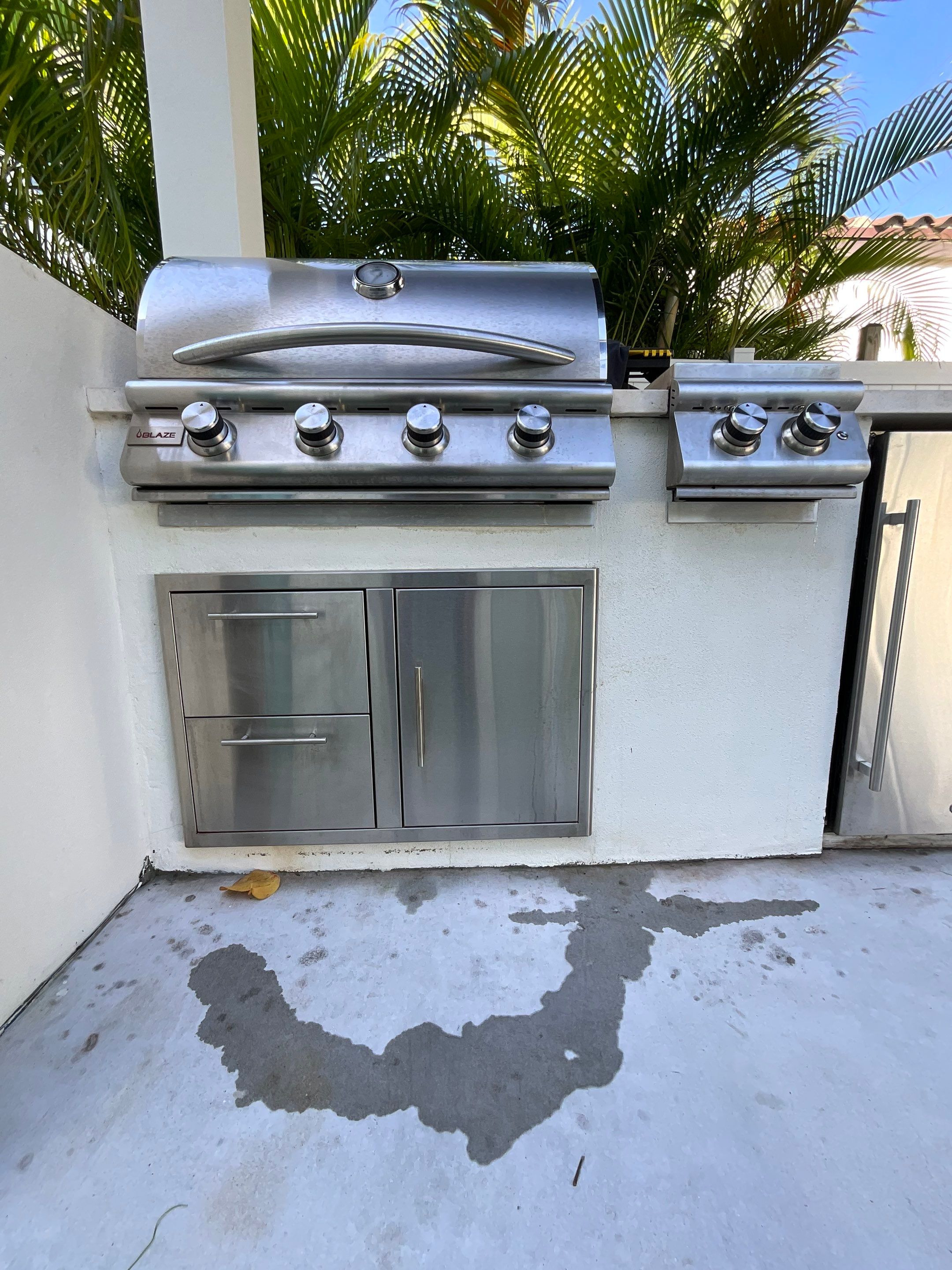 Outdoor BBQ - East Boca Raton by Hevi Tile
