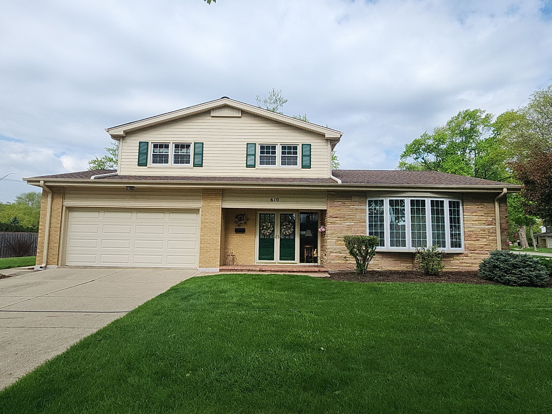 Exterior House Soft Washing by Northern Power Washing LLC.