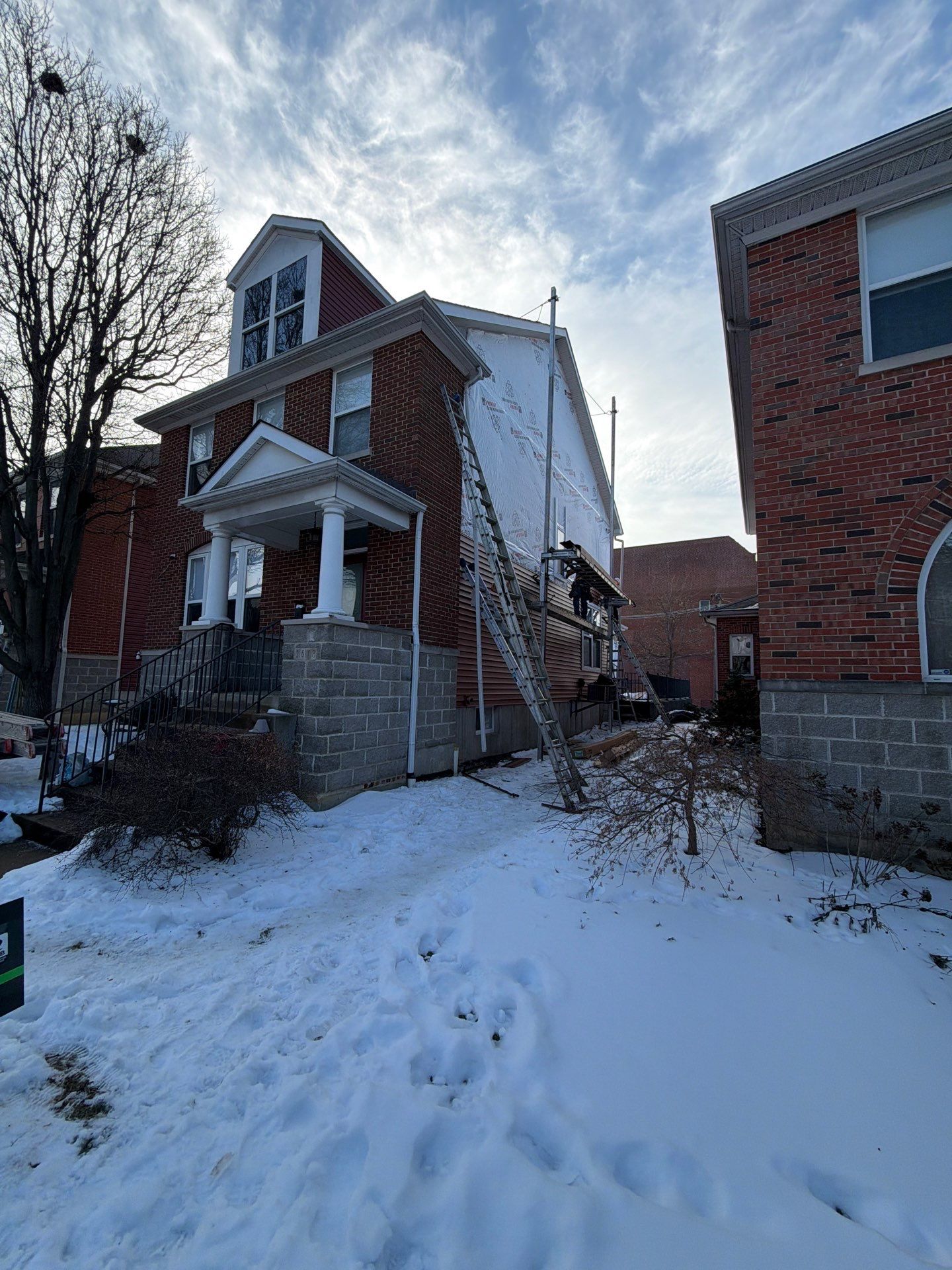 Fox Park Vinyl Siding Transformation | St. Louis, MO by Acute Roofing And Exteriors