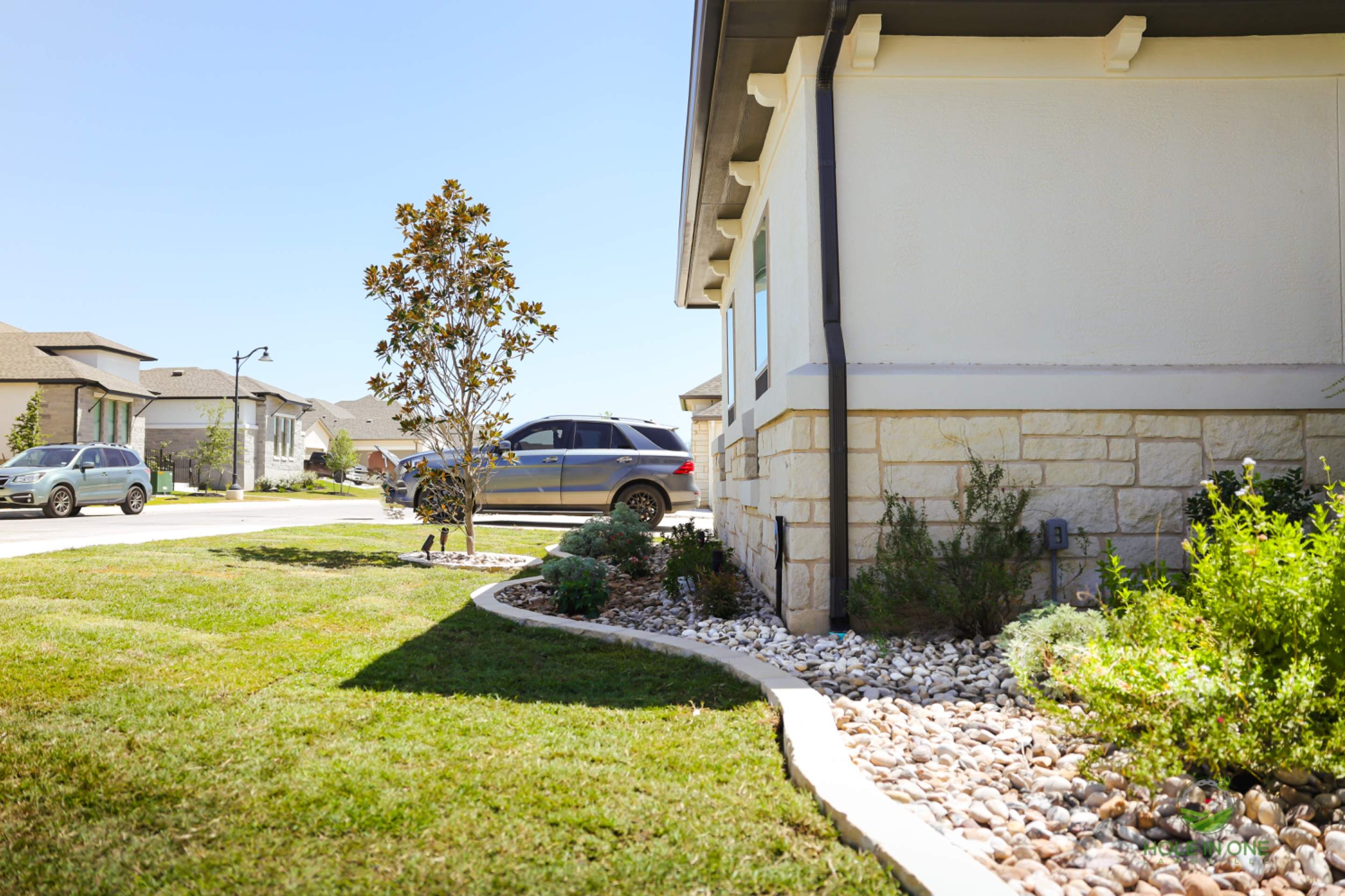 Shavano Highlands, San Antonio Tx. by Hole In One Lawns, LLC