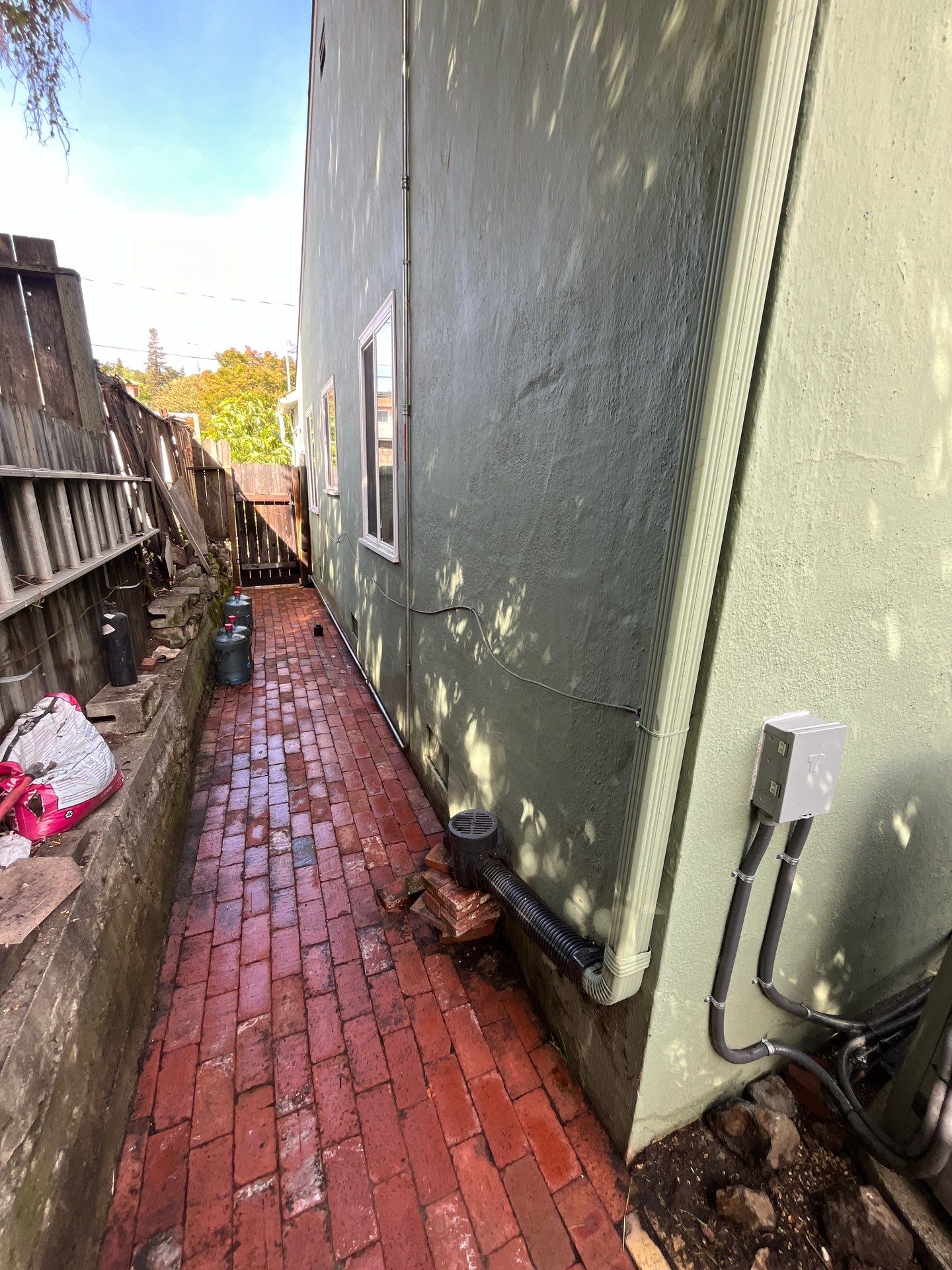 Project in Oakland by Herrera’s Bay Area Painting inc.