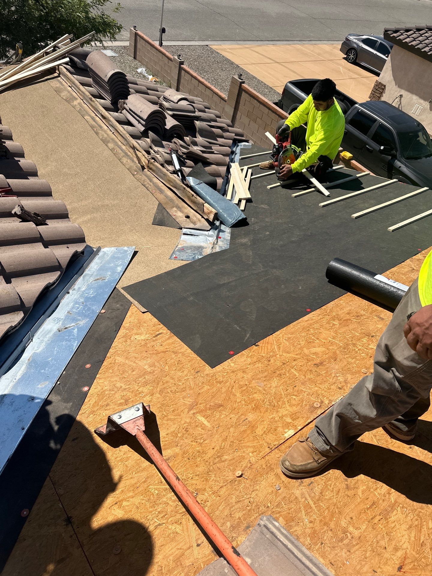 Sandstone Beige Concrete Tile by Reimagine Roofing