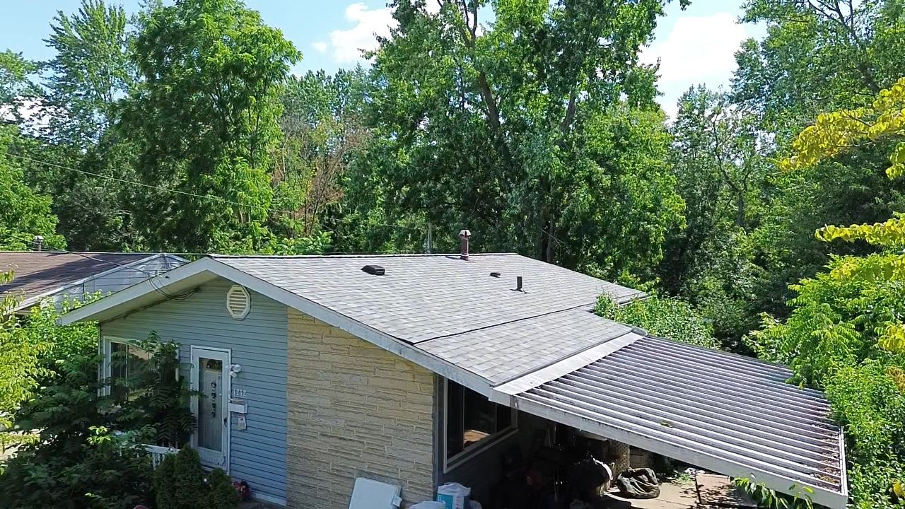 Atlas Pinnacle, Color, Coastal Granite, Drip Edge, Color, White by Eagle Eye Roofing