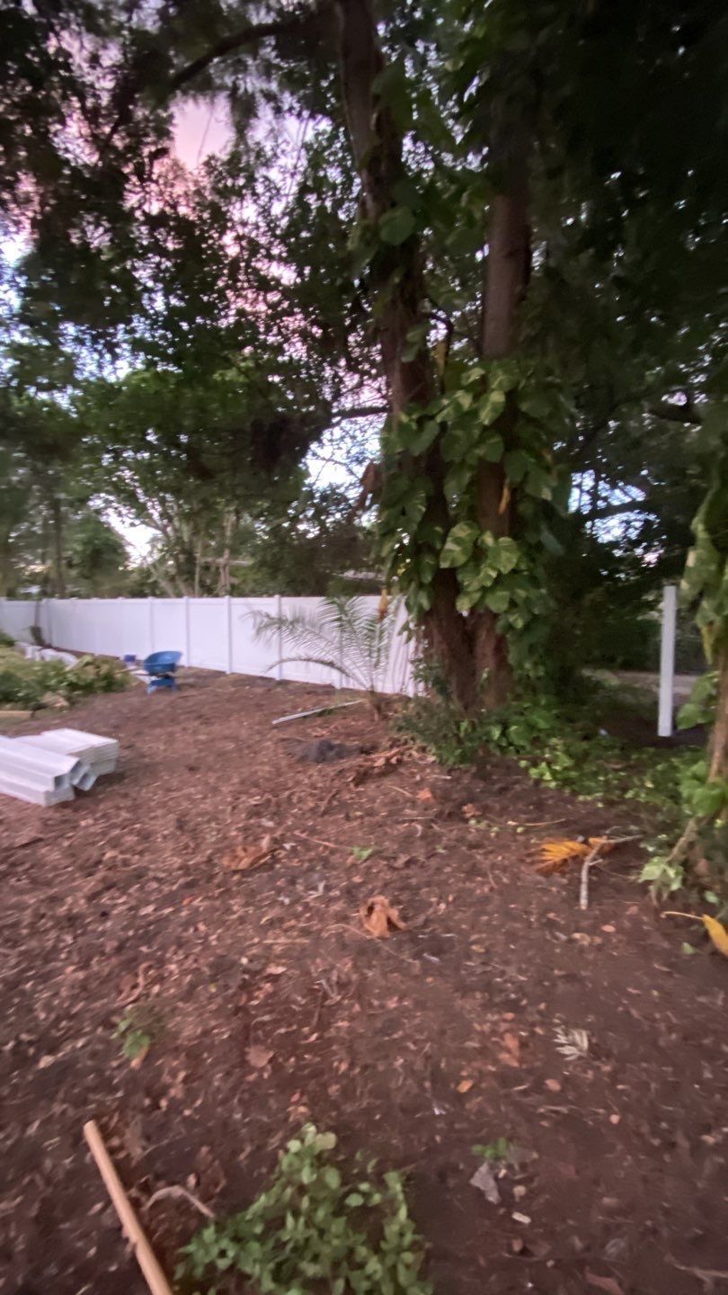 Bradenton, FL 4 ft. and 6 ft. Vinyl Privacy Fence by Asap fence and gates, LLC