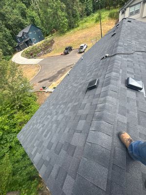 New Construction Roof Installation in Springfield Mountaingate Neighborhood