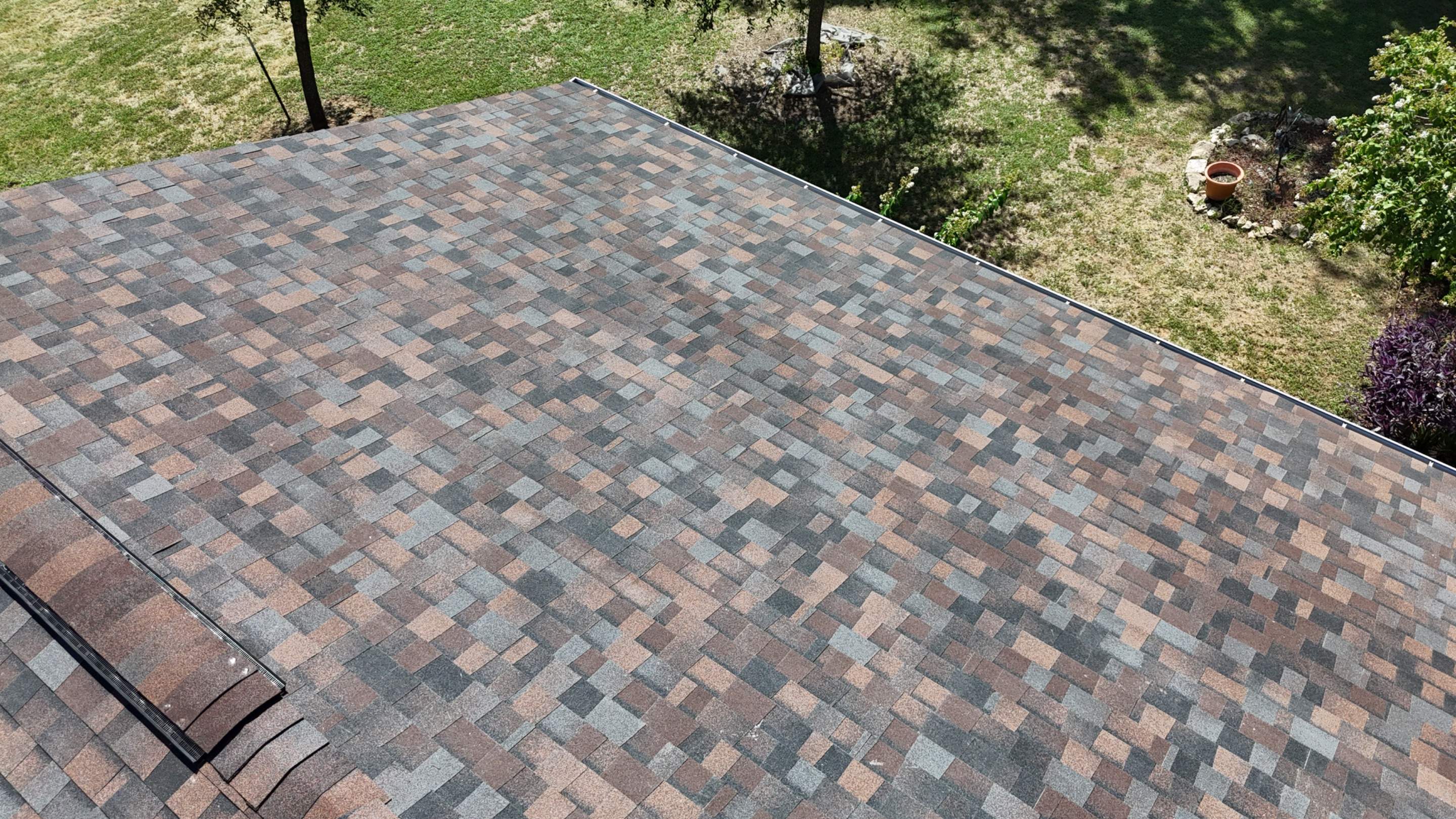 Bourbon - Owens Corning TruDefinition Duration  by RoofsOnly.com
