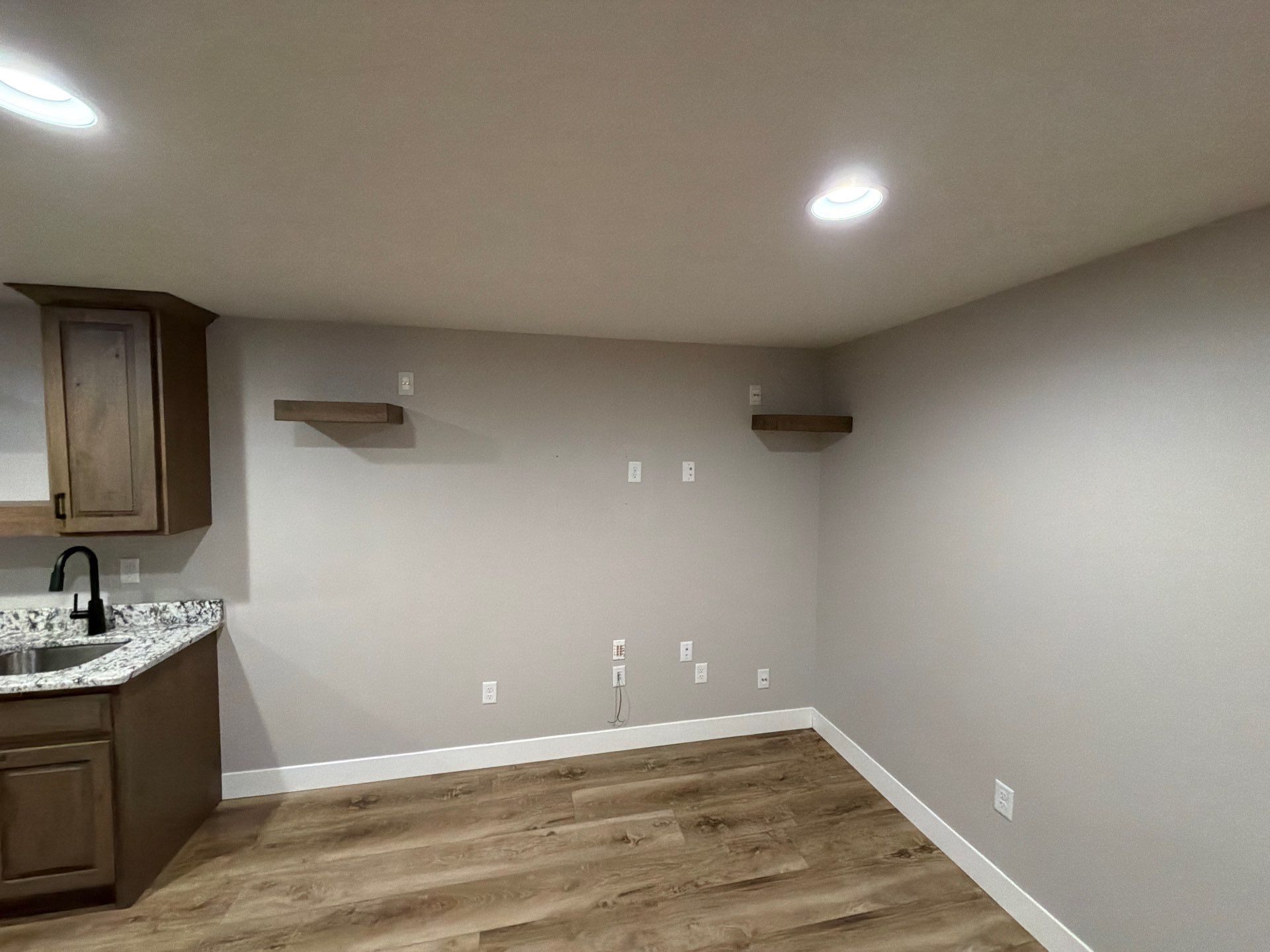Sioux Falls Interior Finishing by Select Painting, Coatings & Garage Cabinets
