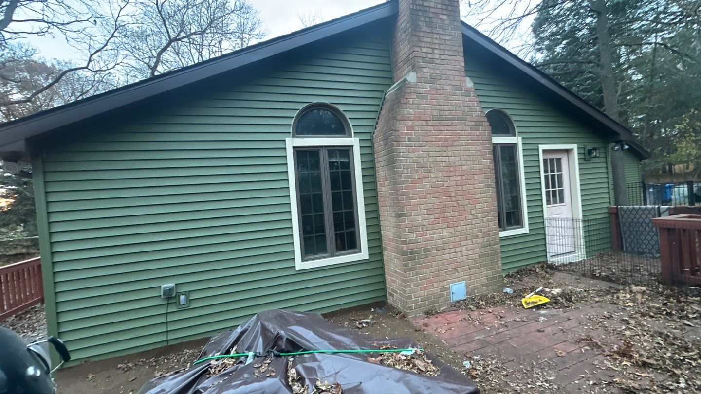 Siding Replacement using CertainTeed Restoration Classis D4 by 180 Contractors