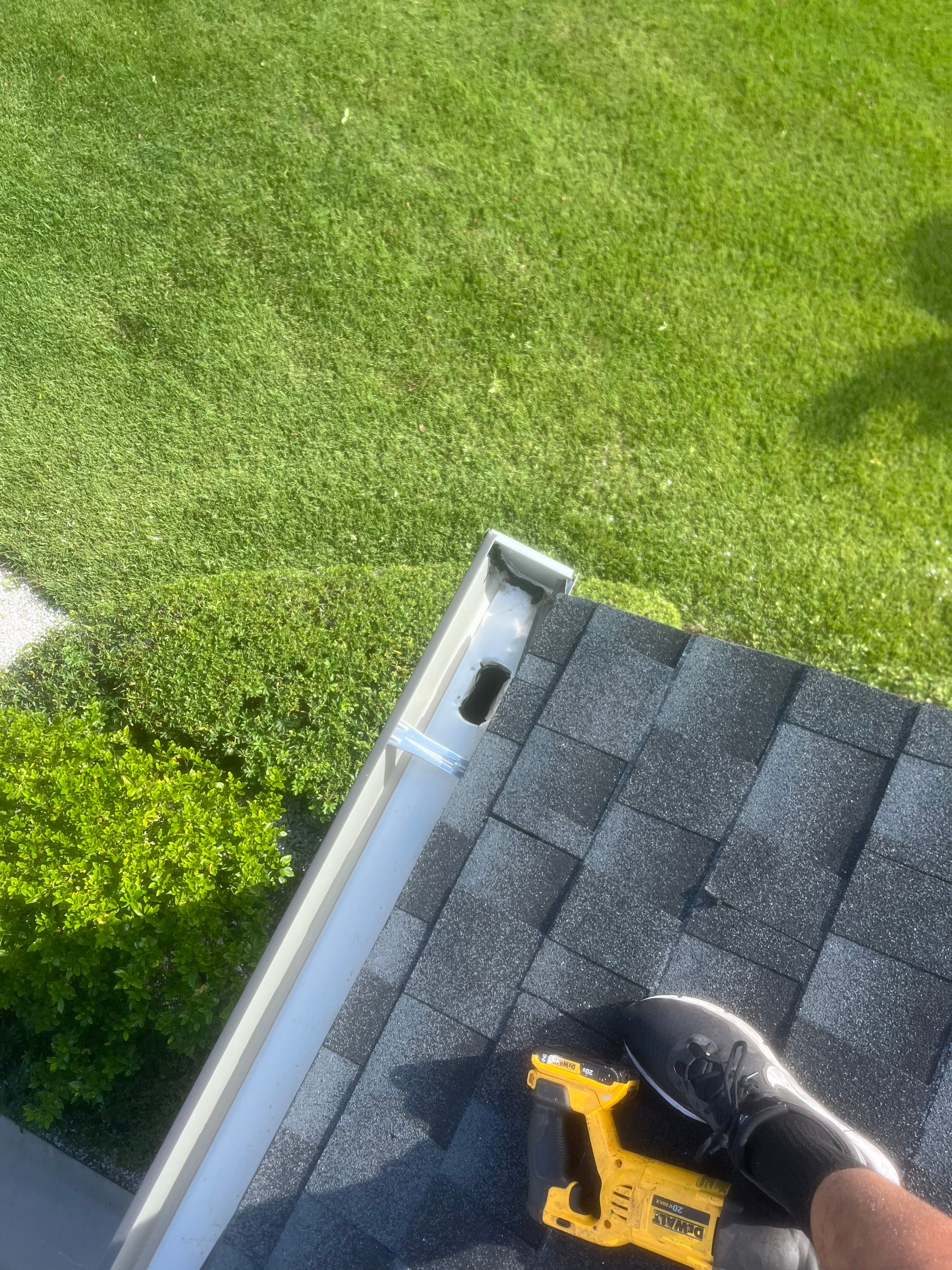 Professional Gutter Cleaning in Fort Myers FL by Gutter Professors