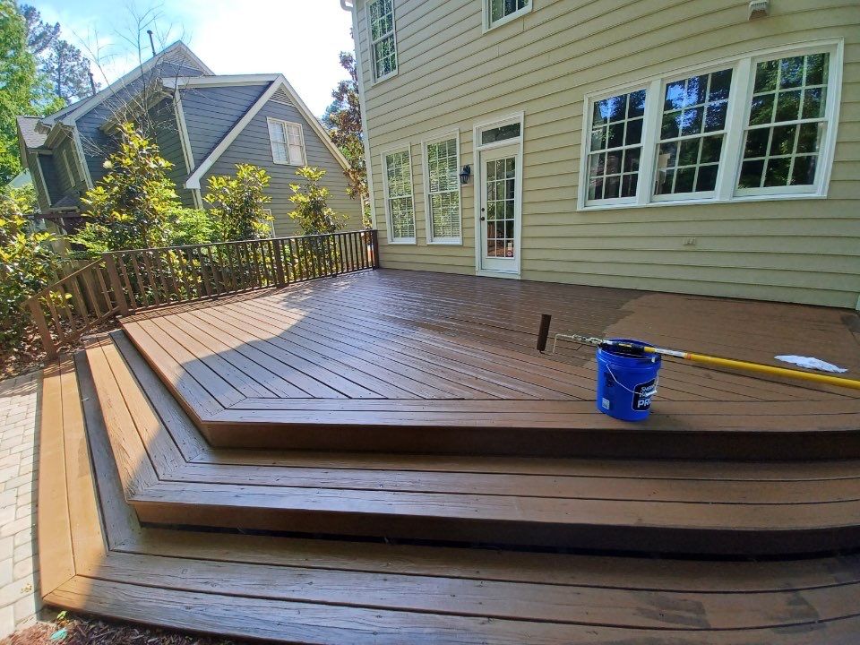 Coated Deck using AcryFin by DuraSeal