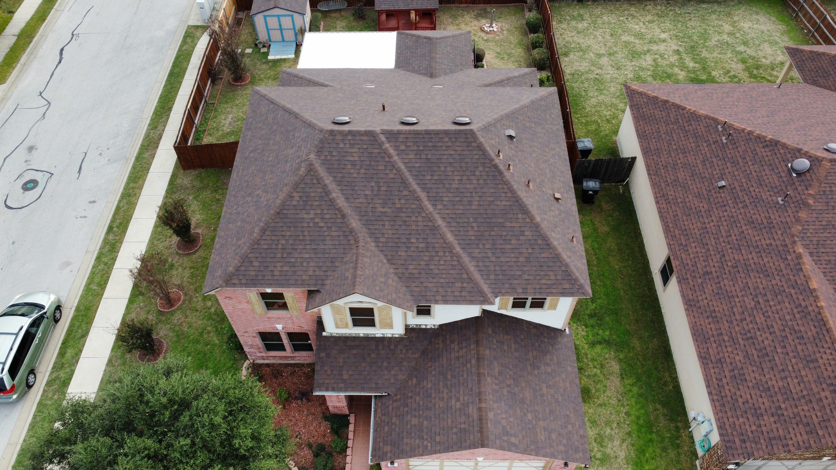 Residential Roofing Installation using Owens Corning Oakridge by Kstylez Roofing & Construction
