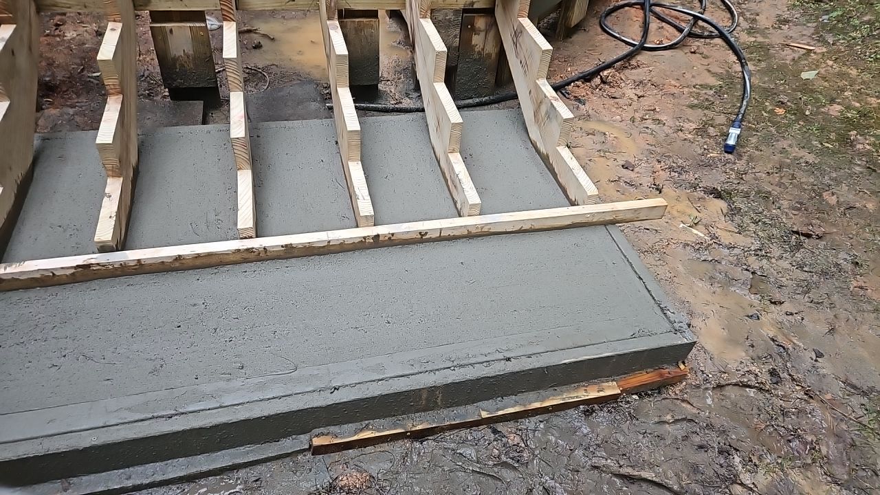 Jameswood Lane - Composite Deck Build by Pillar and Pine