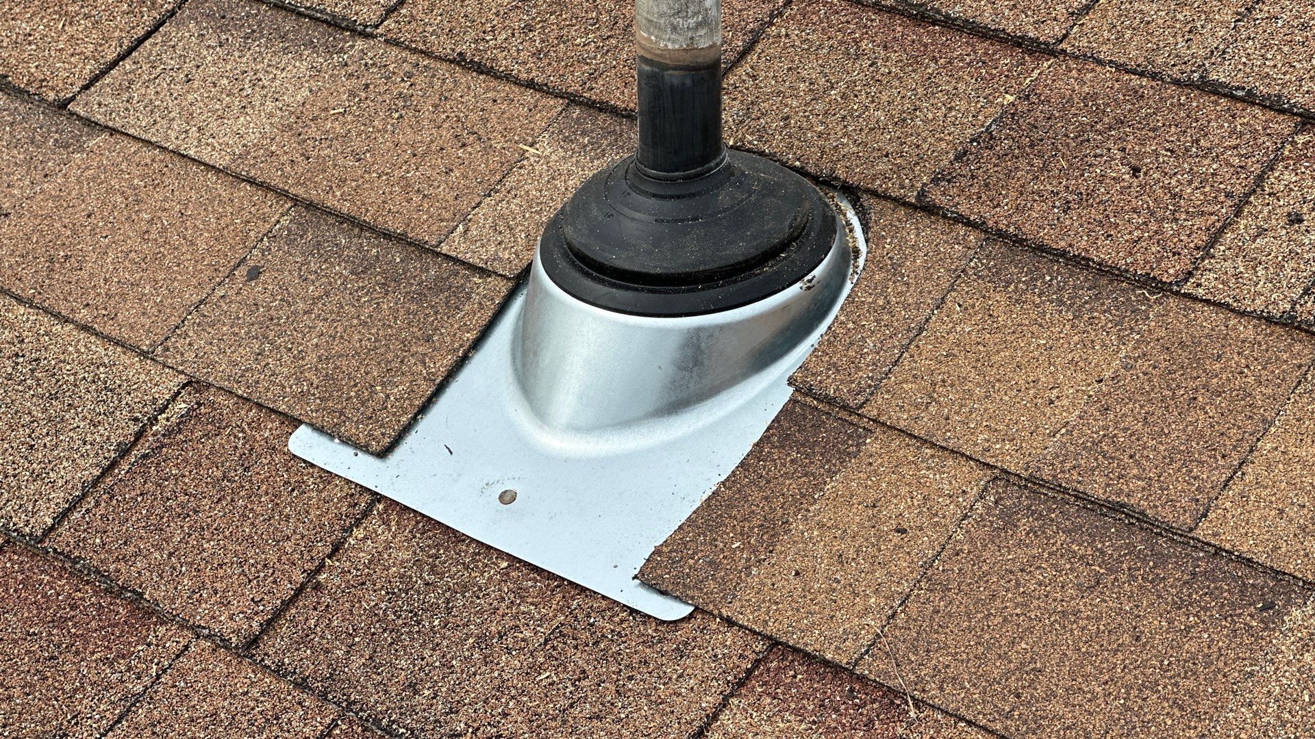 Roof Replacement with Ridge Vent & Flashing Details — Conroe, TX by PL Roofing & SB Roofing, LLC.