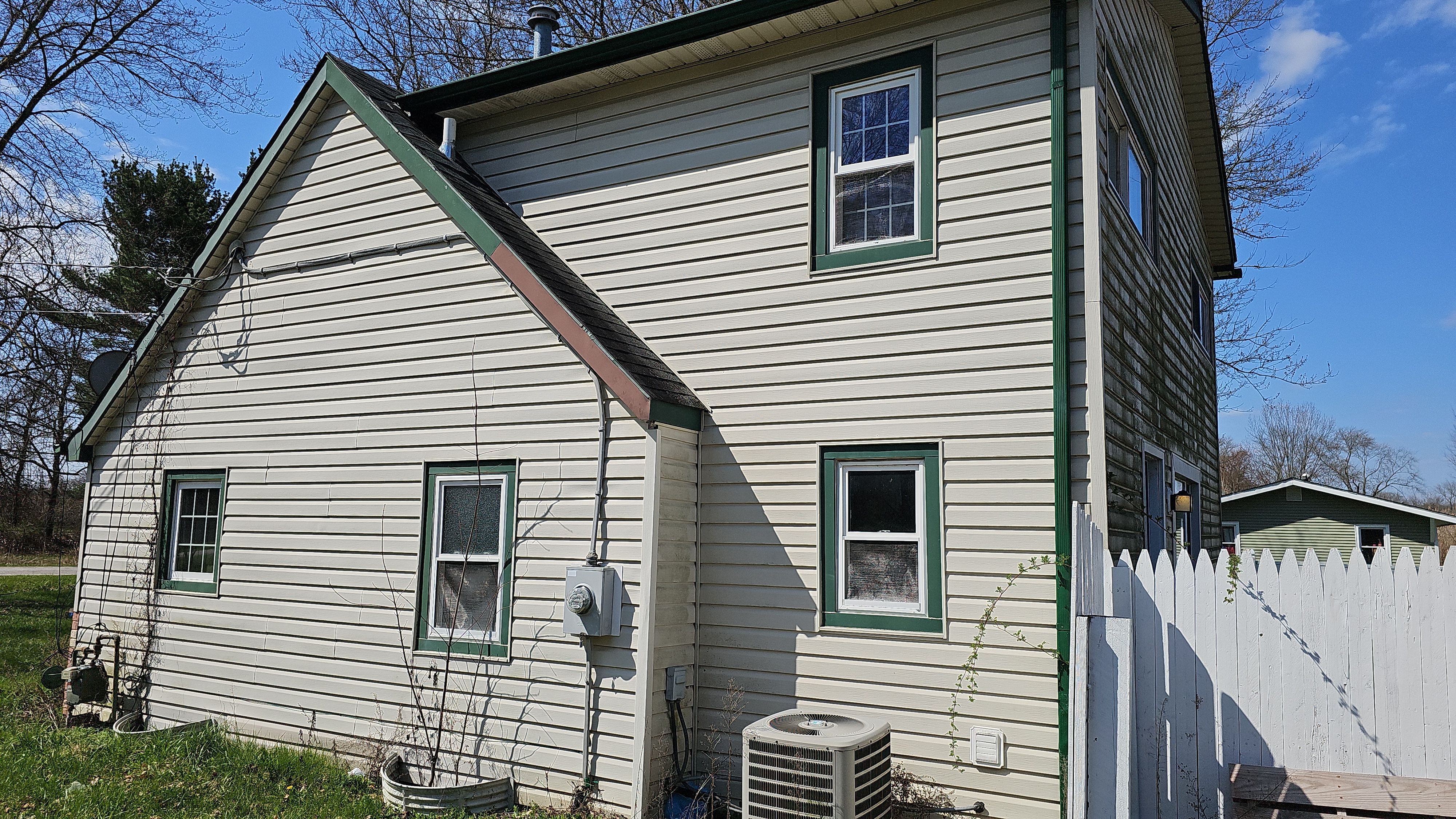 Atlas Pinnacle, Color, Coastal Granite, Drip Edge, Color, Black by Eagle Eye Roofing