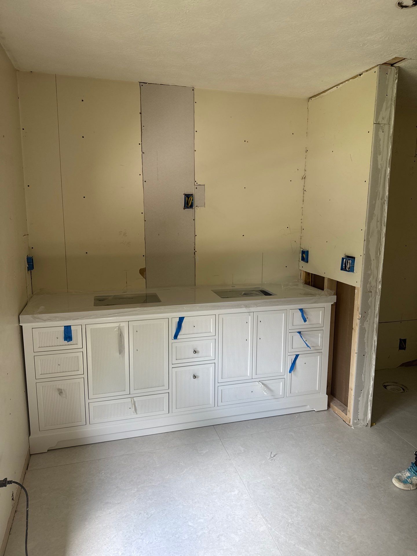 Master bathroom remodel by Prudencio