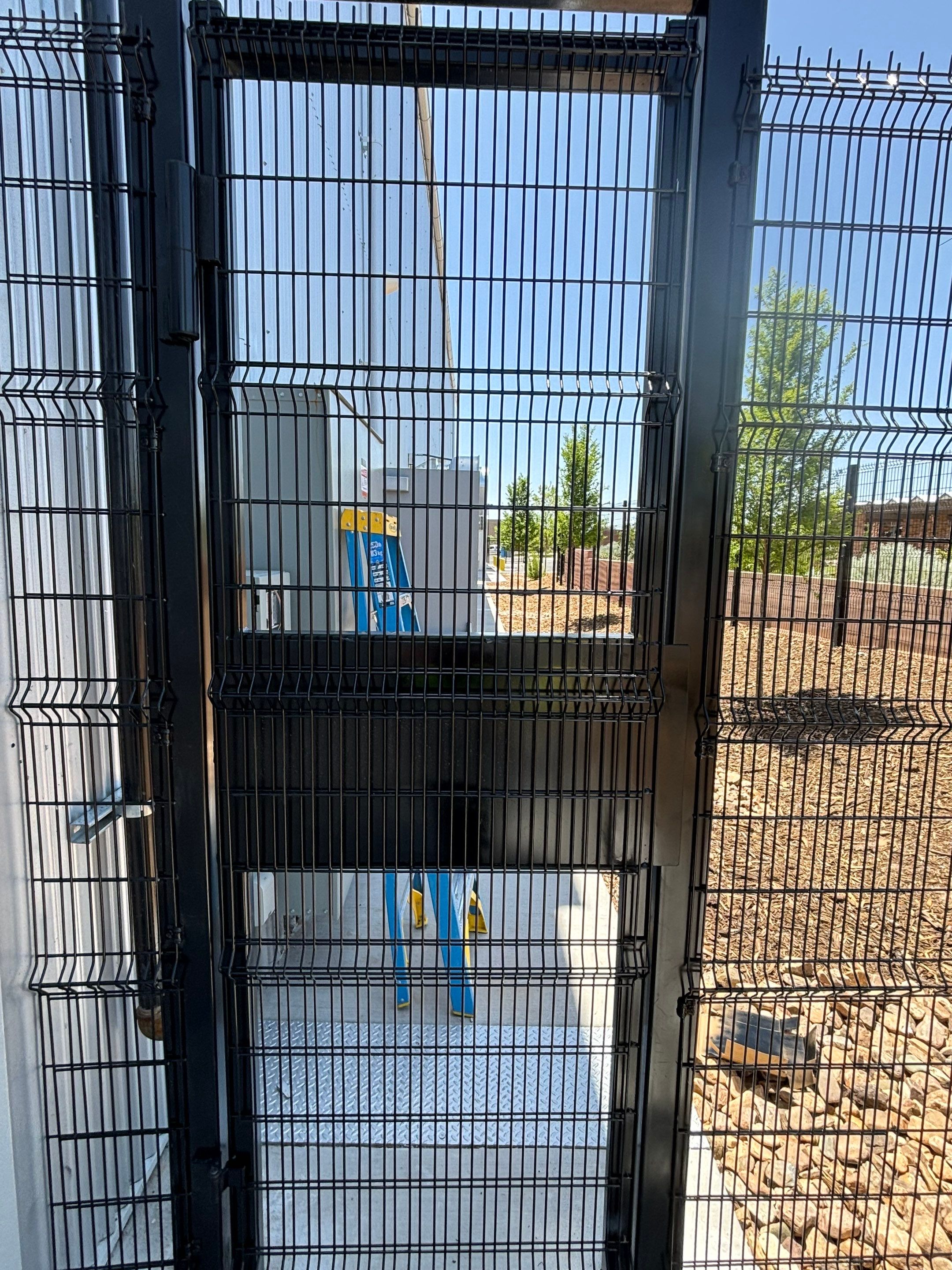 Light Commercial using 8' DM Classic by Valley Fence Company