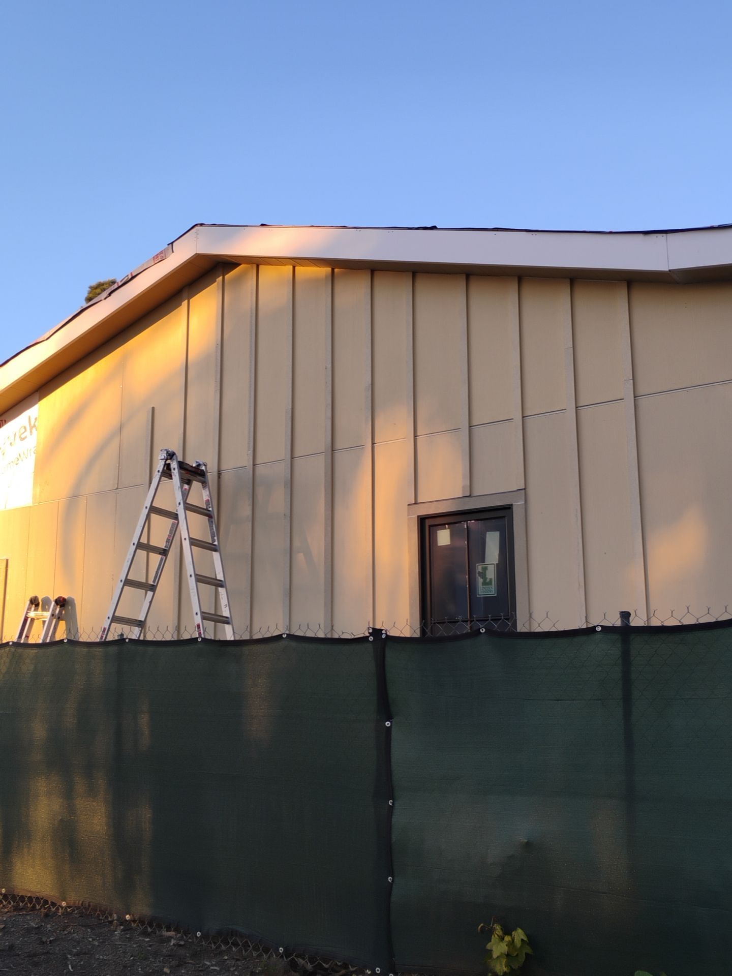 Board & Batens prime  by New Era Siding Inc 
