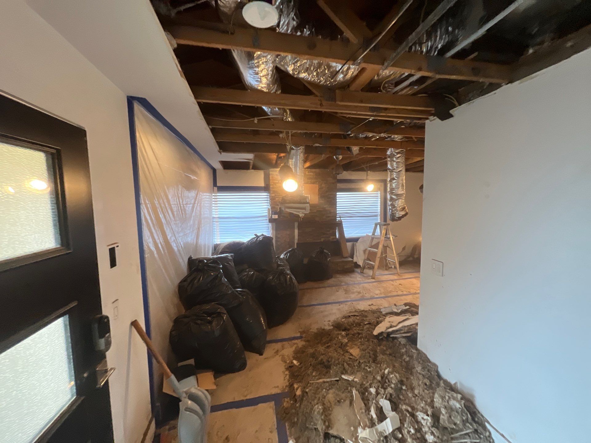 Windstorm Damage & Multi-Room Water Mitigation in St. Petersburg by Right On Time Restoration