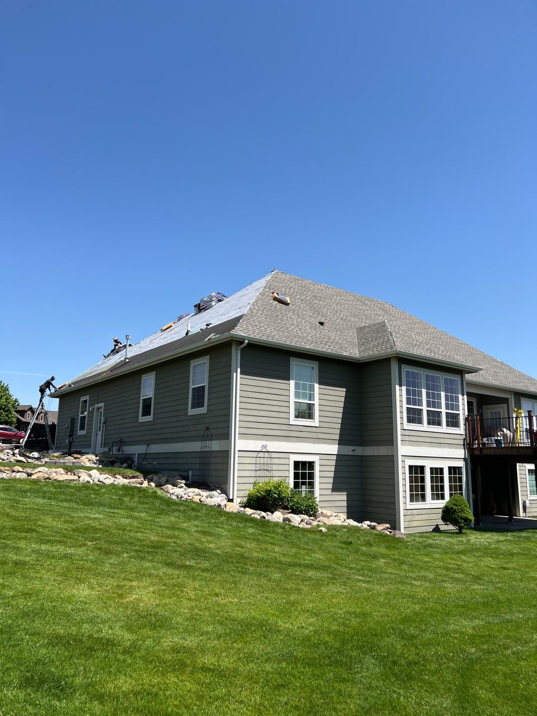 GAF Timberline HDZ - Weathered Wood by Montana Roofing Solutions