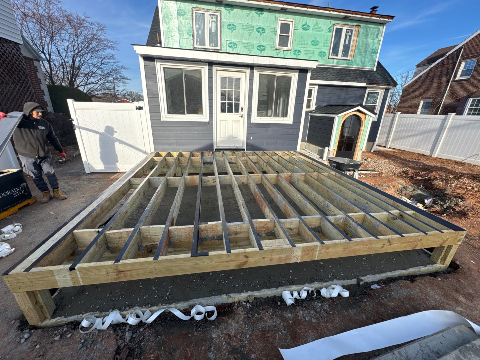 New Deck in Carteret, New Jersey by deck guardian