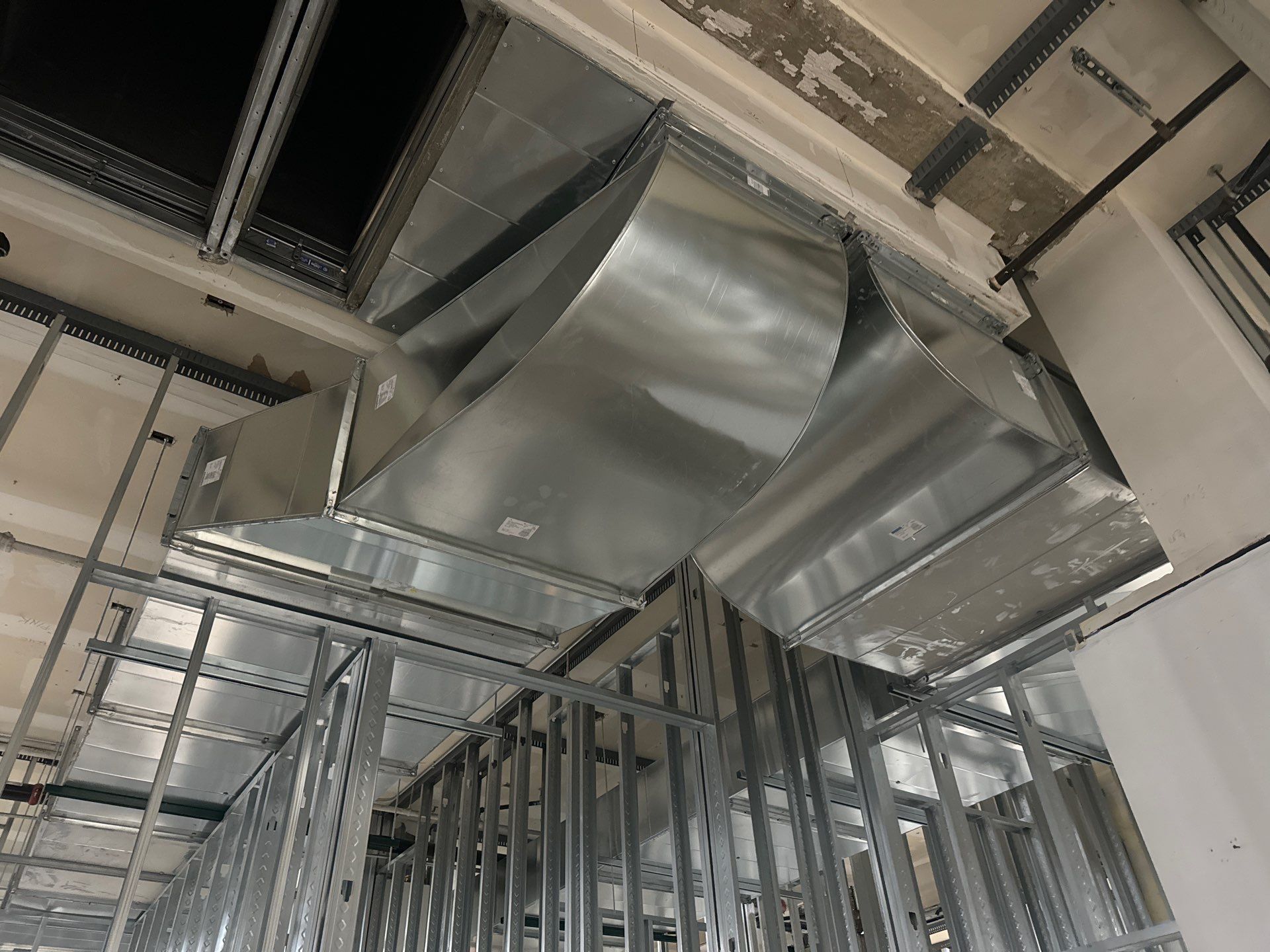 Commercial Duct Intallation by MMDS