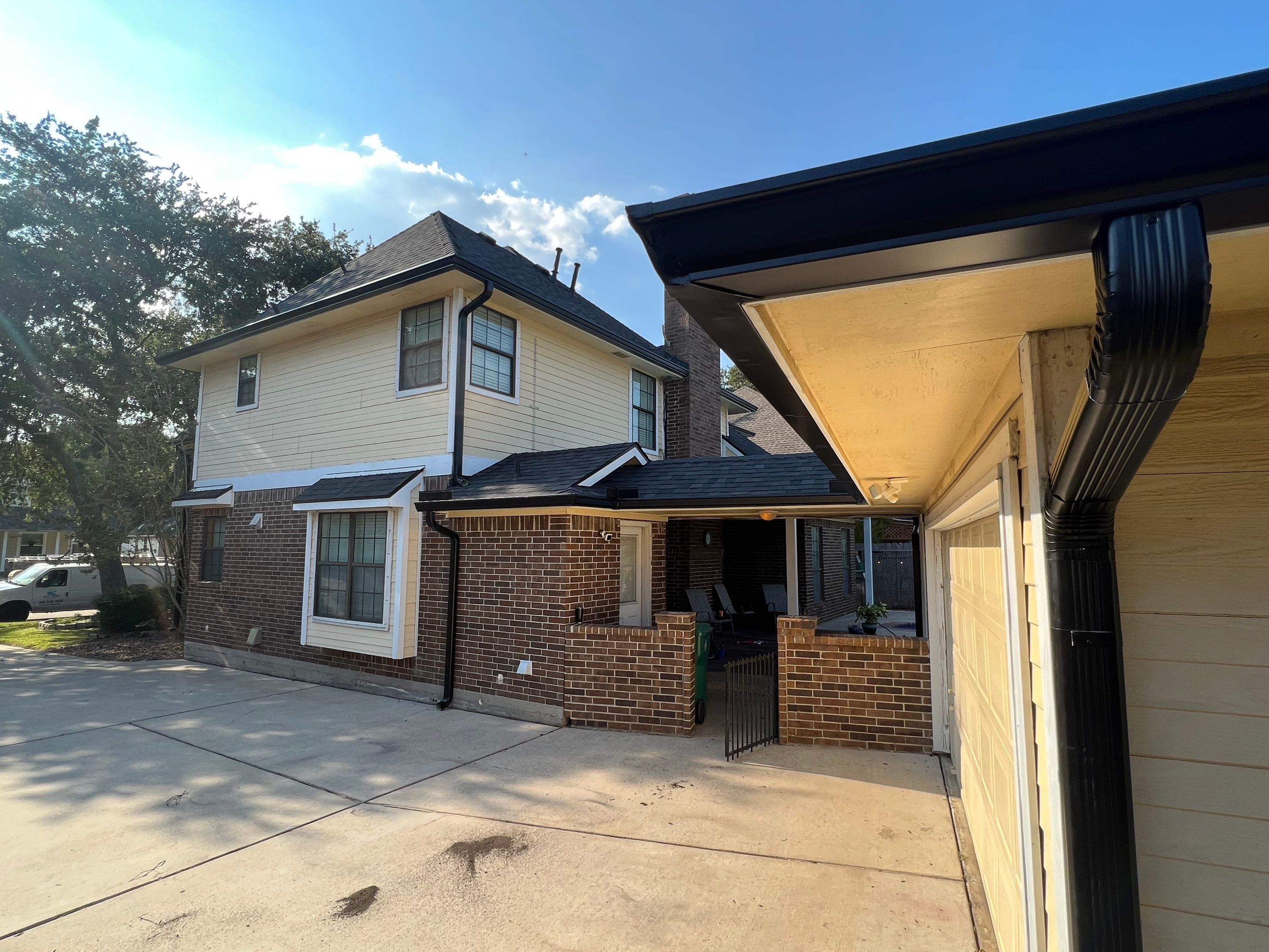 Residential Roofing Installation using Owen's Corning Duration (Lifetime) Shingles by Roof Repair Company