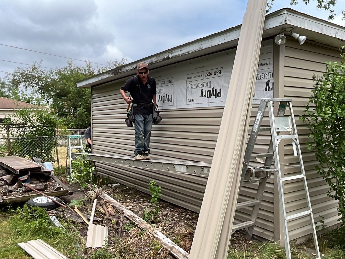 Siding Repair by G2