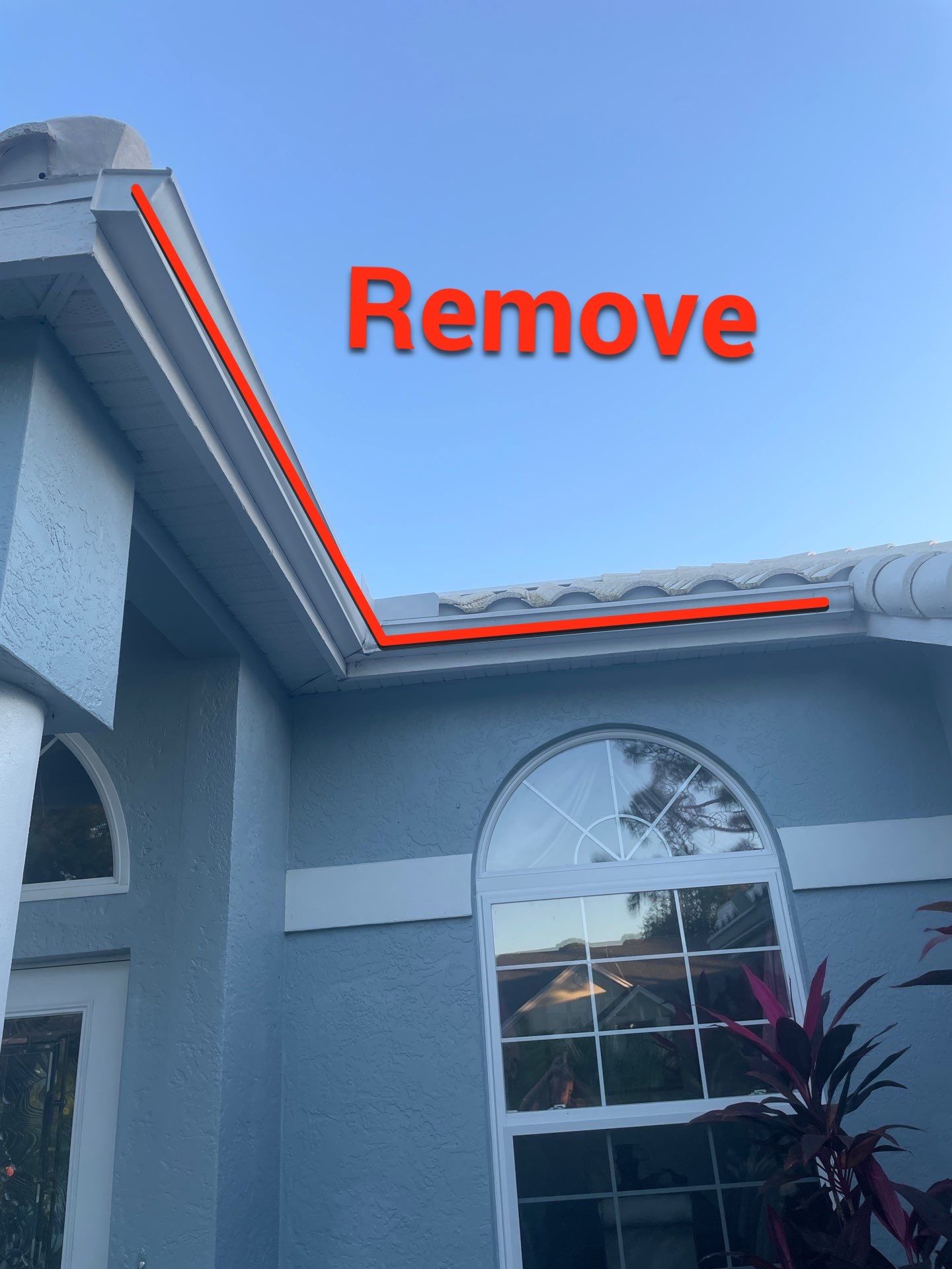 6-inch Seamless Gutters for Beach Cottages in Palmer Ranch FL by Gutter Professors