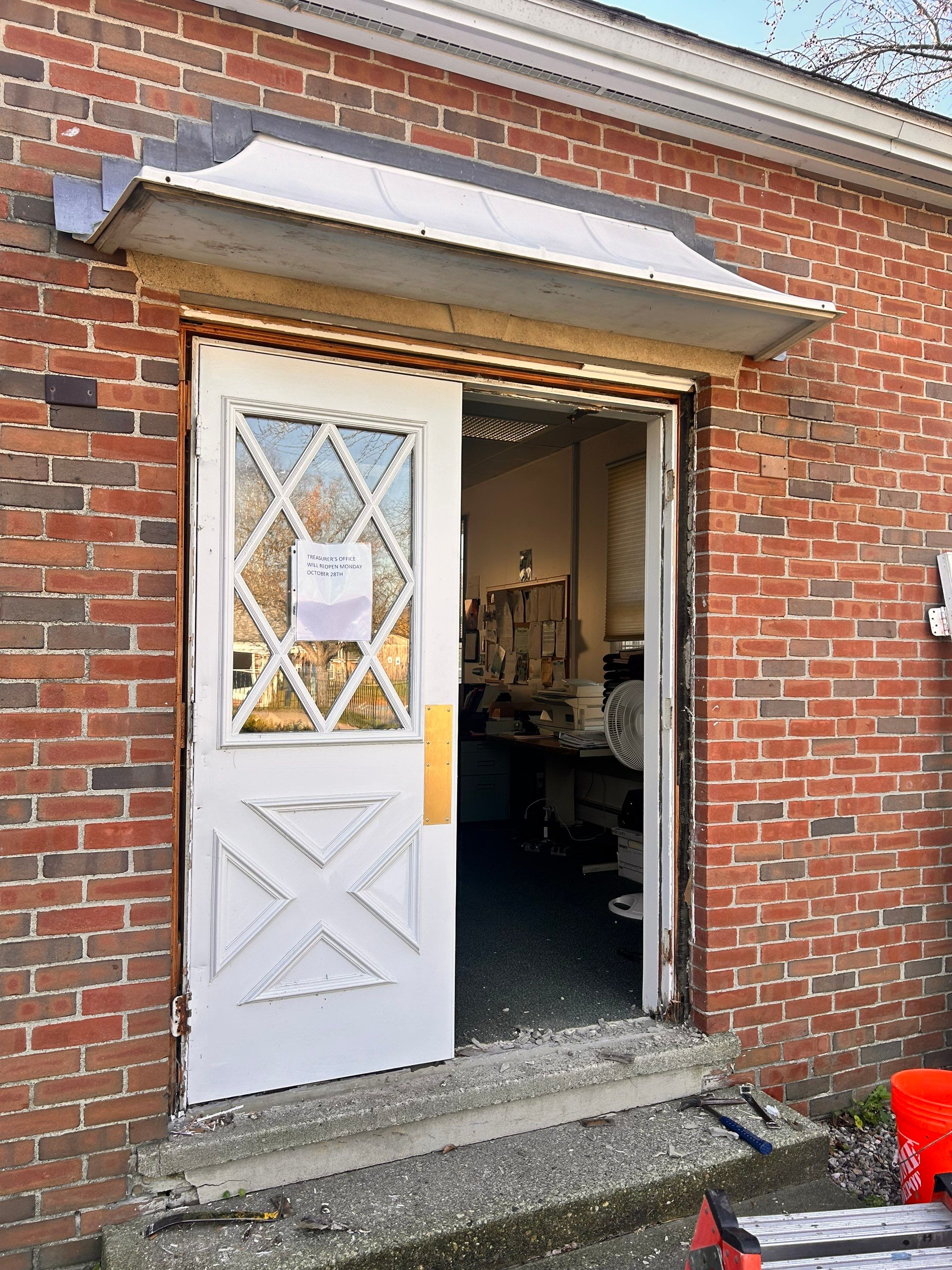 Vernon Town Hall - Commercial Door w/Sidelight and Single-Hung Window by Cheshire Glass Company