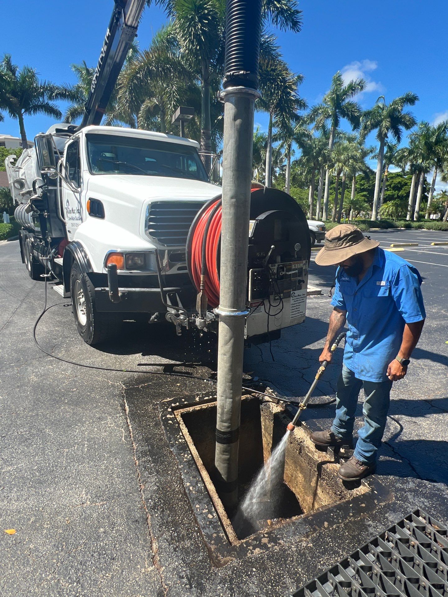 Marco Island Condo Stormwater System Maintenance and Standing Water Removal by APS Power & Water