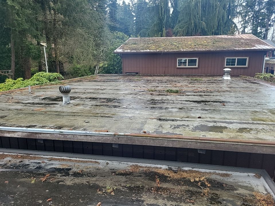 Tulalip Residence Duro-Fleece Re-roof by Alternative Roofing Systems Inc. 