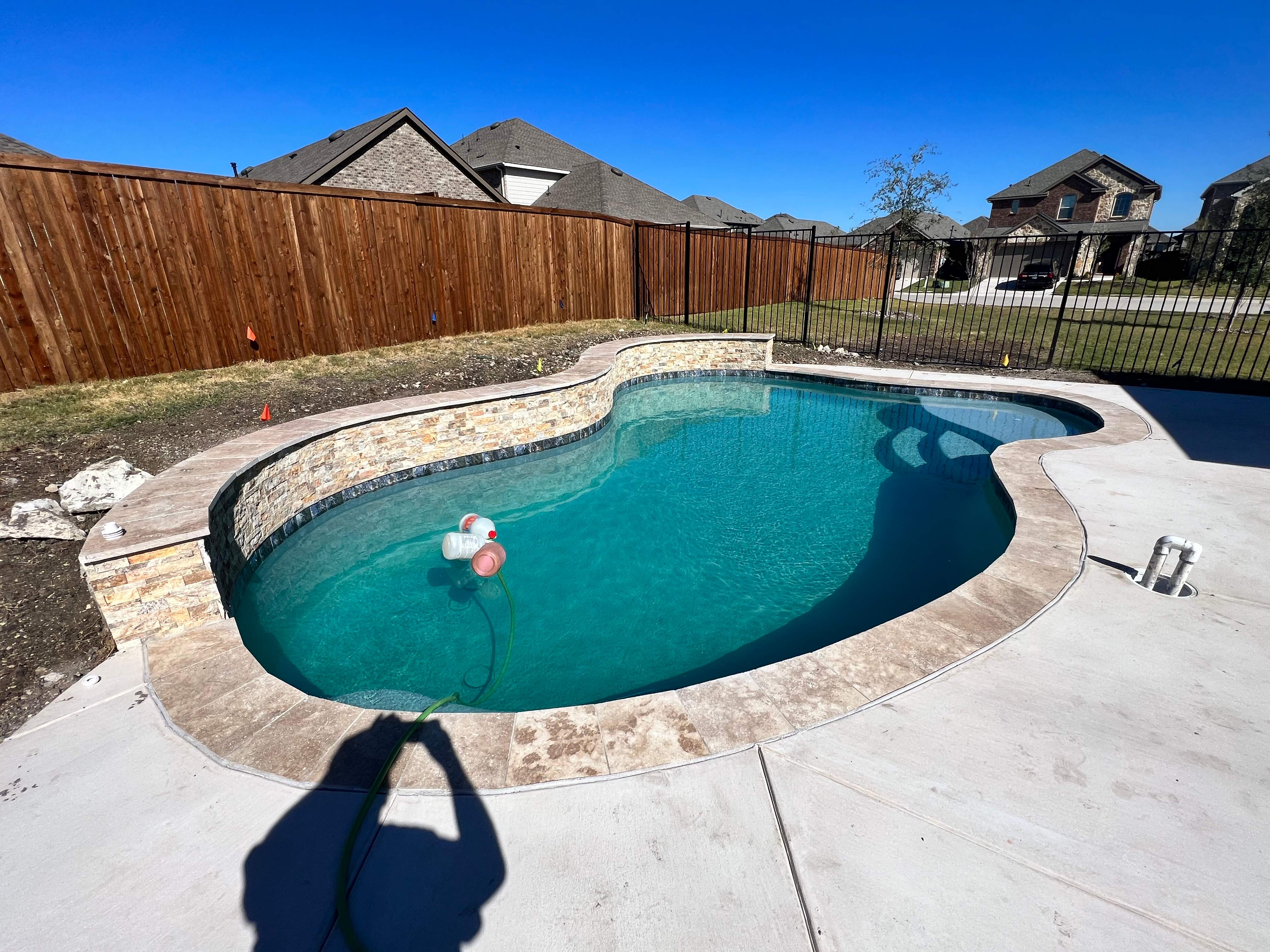 Freeform Pool with Rock Accents and Spa by Pinnacle Pools and Spas - DFW