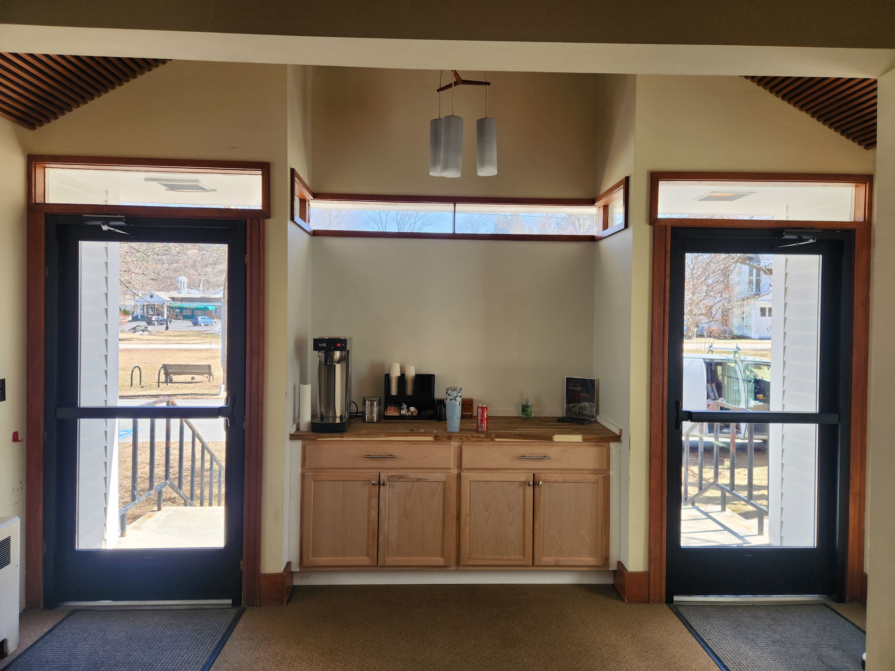 Commercial Door using Kawneer 190 Narrow Stile Doors by Cheshire Glass Company