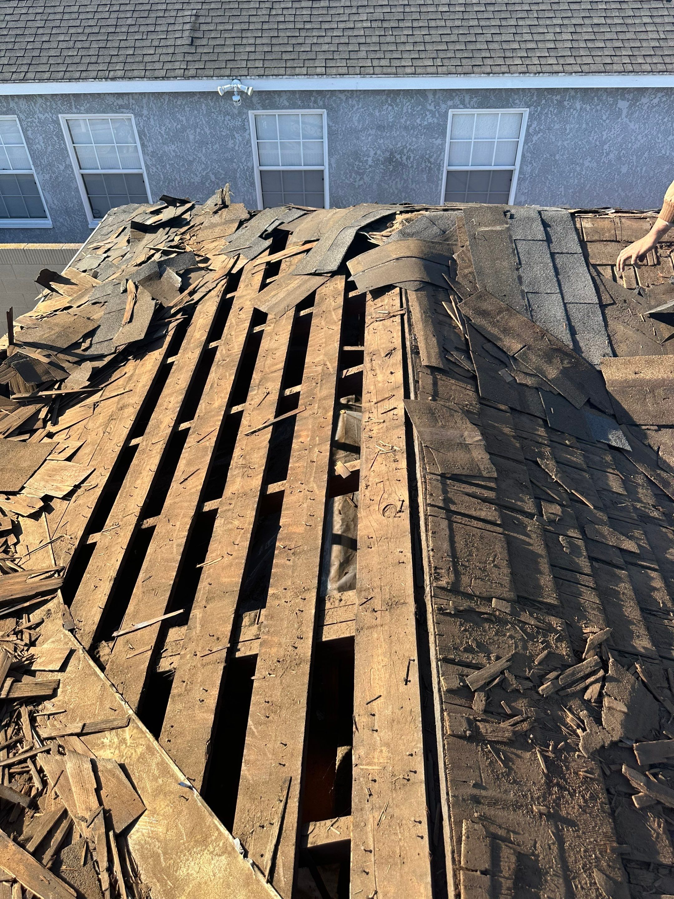 Roof Replacement - Lakewood, CA 90712 by Epic Roof Replacement