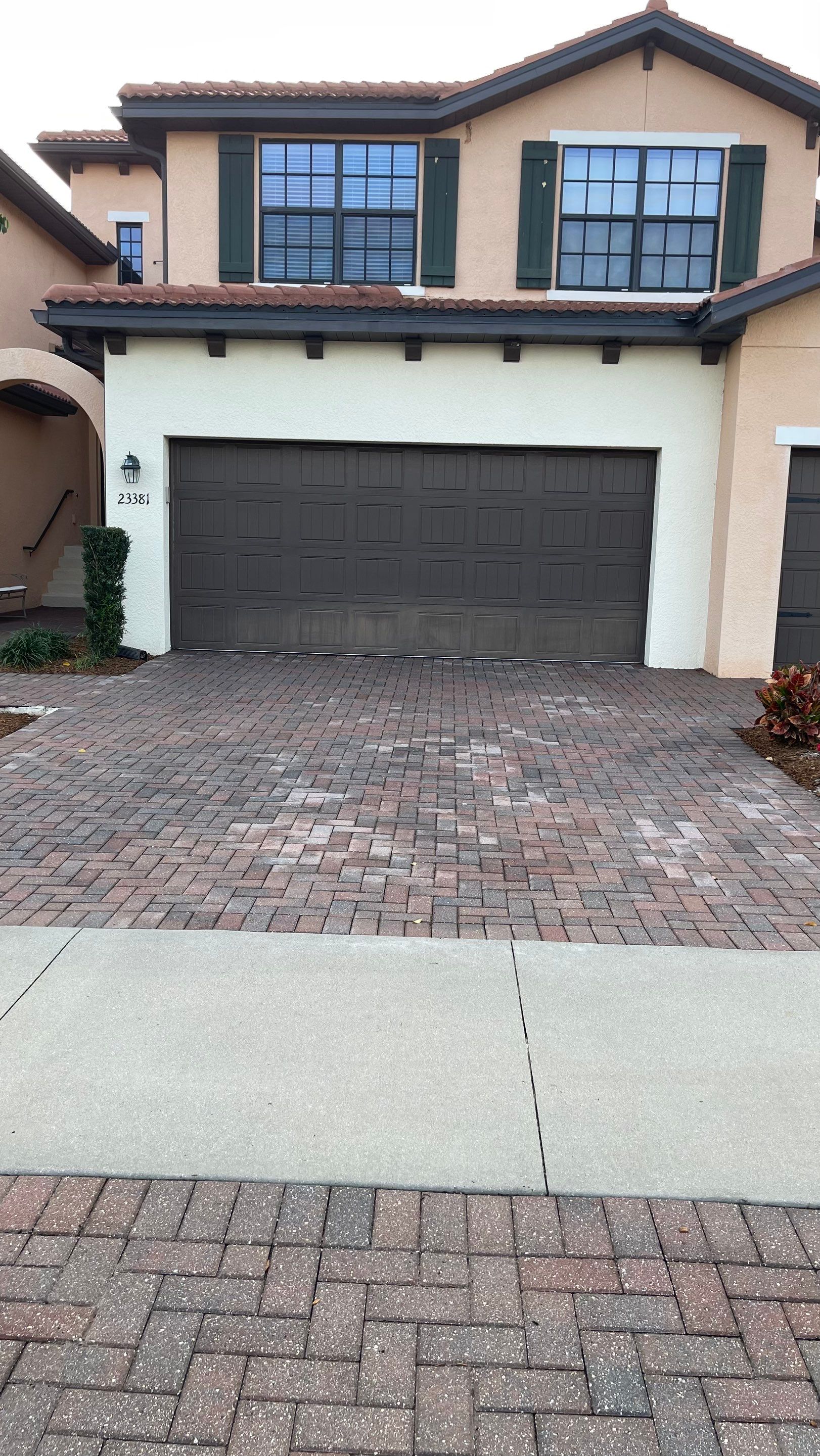 HOA Paver Driveway & Sidewalk Cleaning in Sarasota National, Venice, FL | Sunshine AquaWash by Sunshine AquaWash