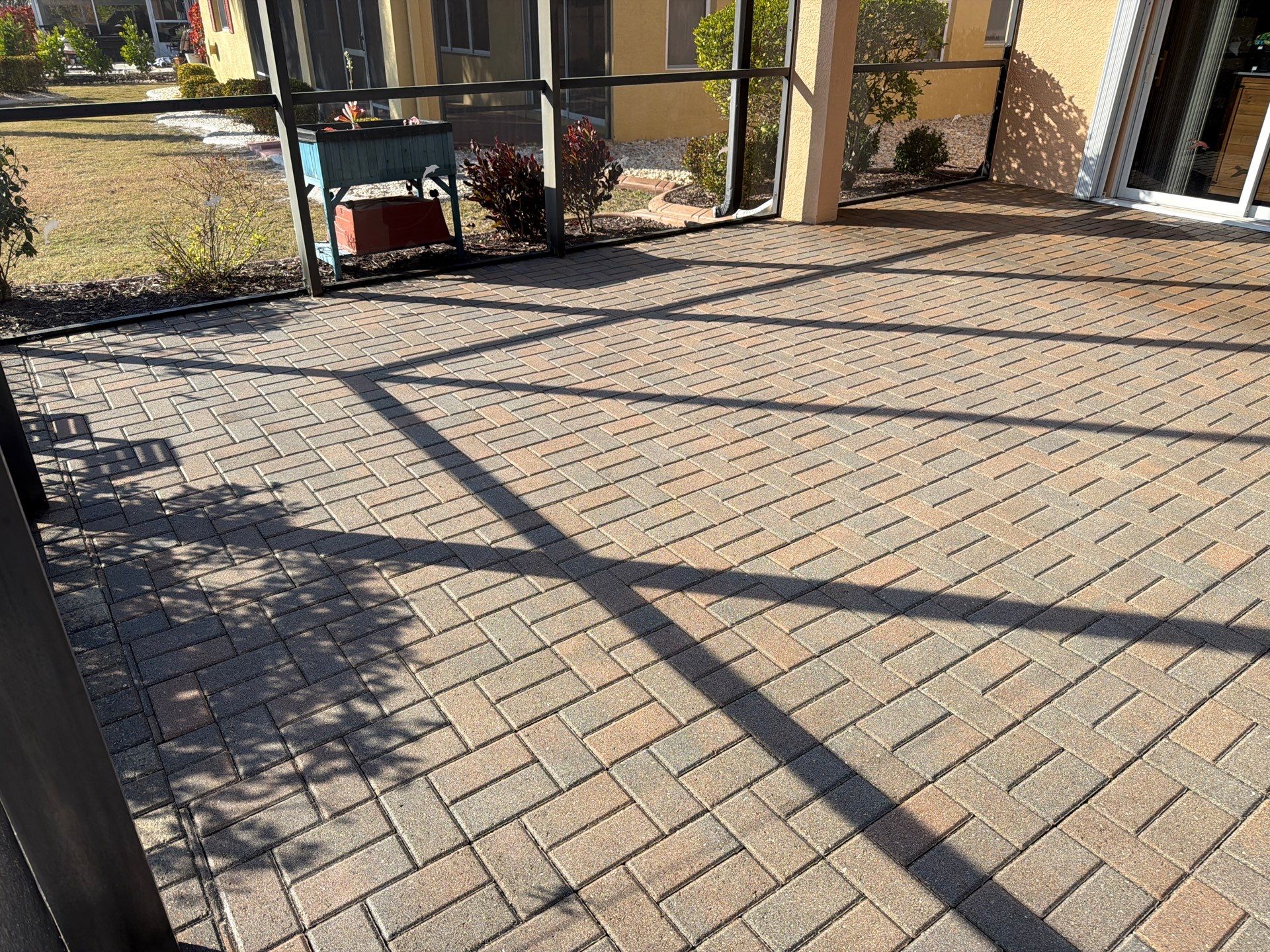Lanai and Driveway Paver Sealing Project in Sun City Center by Supreme Paver Experts
