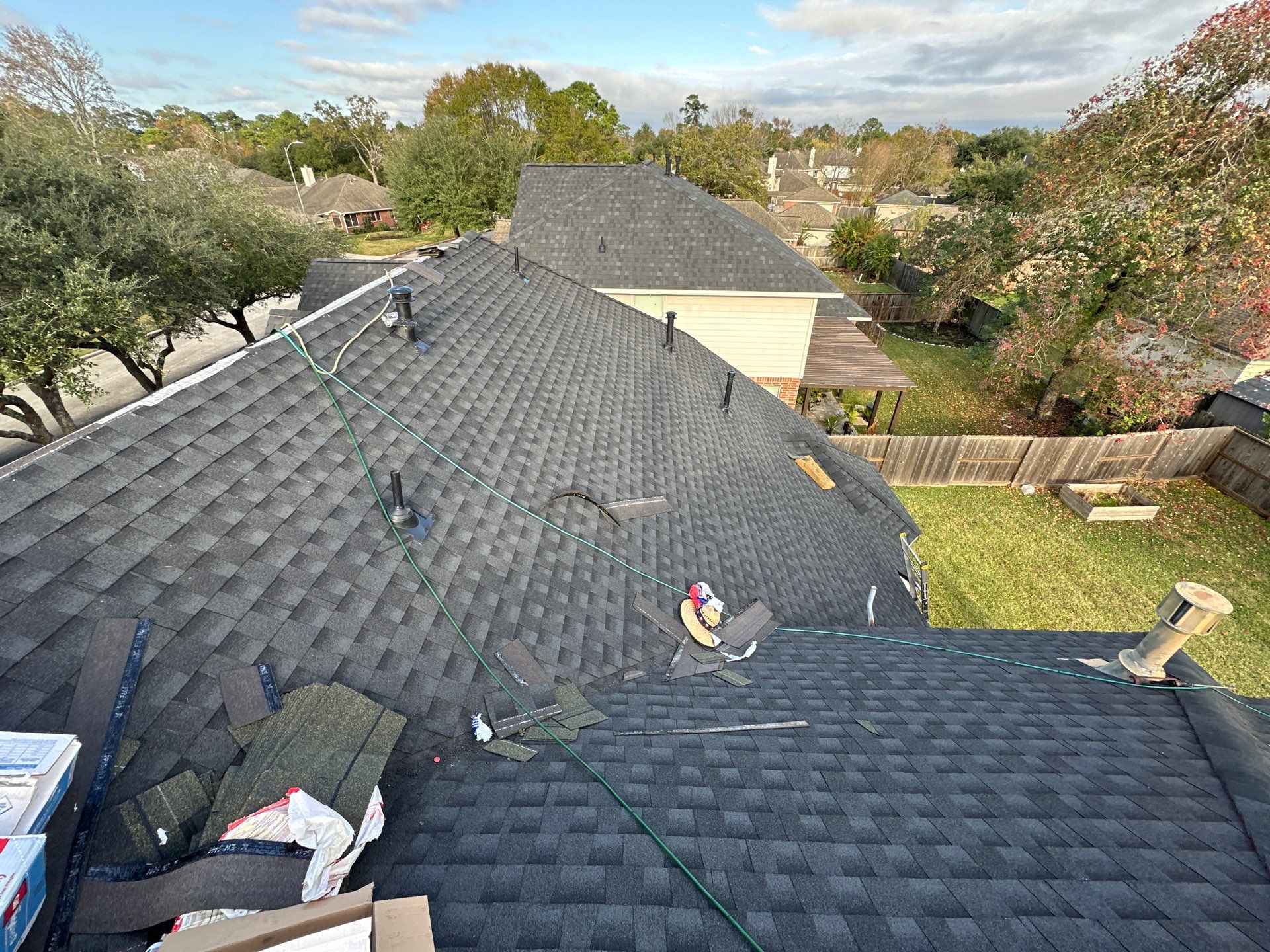 GAF HDZ CHARCOAL W/ PREMIUM RIDGE Z by Motion Roofing