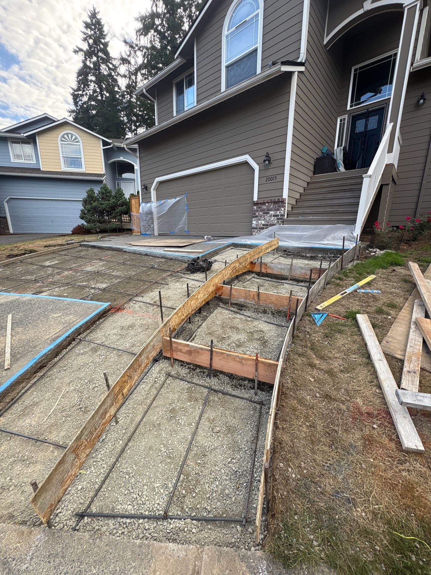 Concrete Driveway and Steps Renovation | Bothell  by Jireh Asphalt & Concrete Inc 