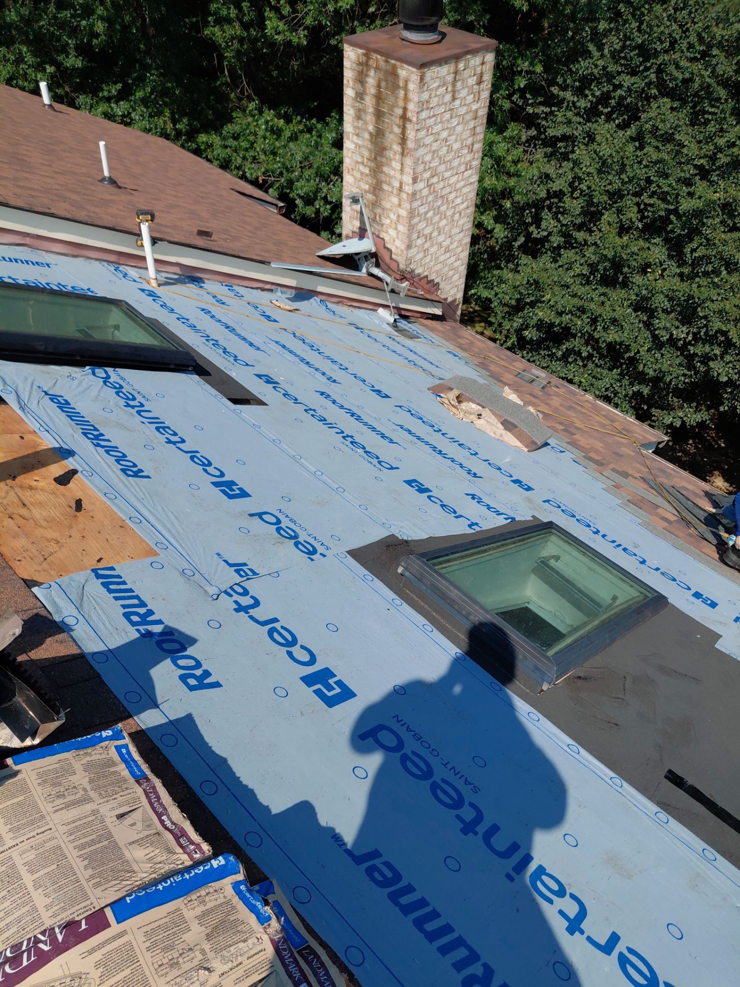 Alexandria: Residential Roof with CertainTeed Landmark Pro in Max Def Burnt Sienna by RM Banning, Inc.