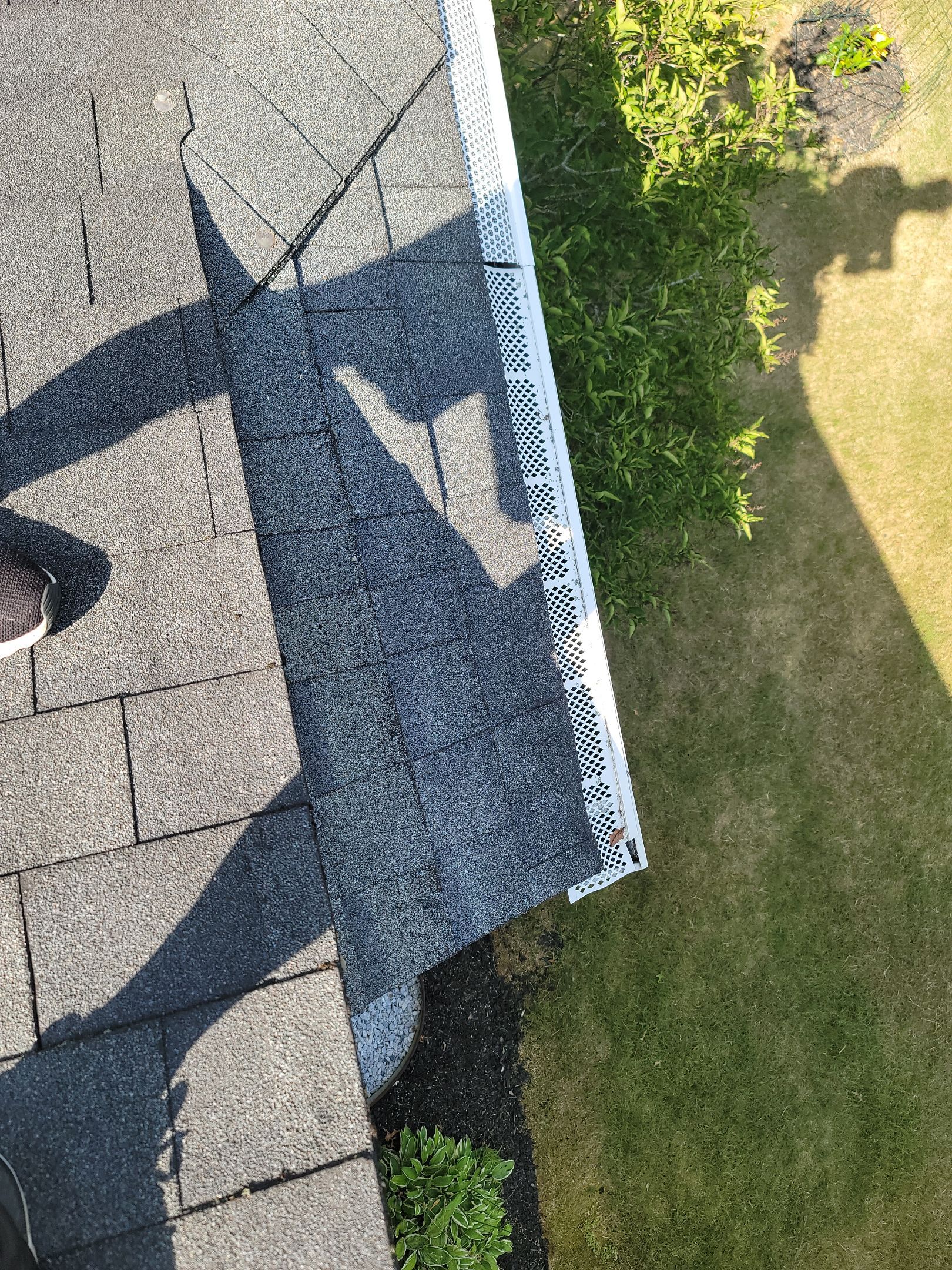 OWENS CORNING COLOR: Onyx Black by Eagle Eye Roofing