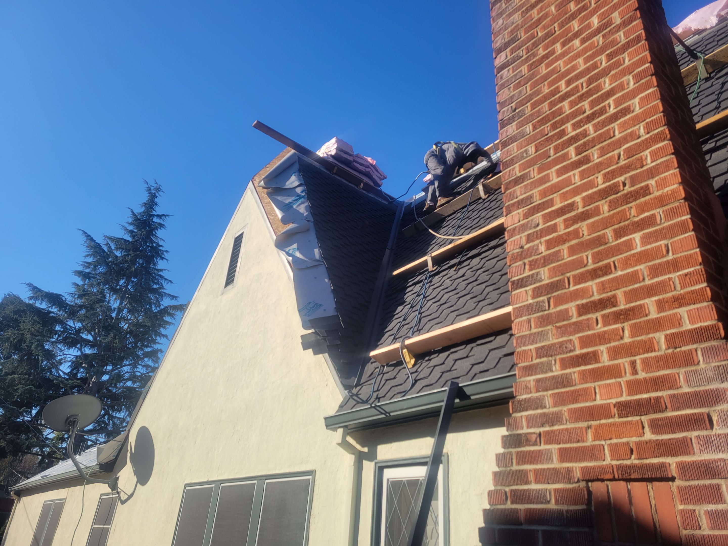 Residential Roofing Installation using Owens Corning Roofing Shingles by Byers Enterprises 