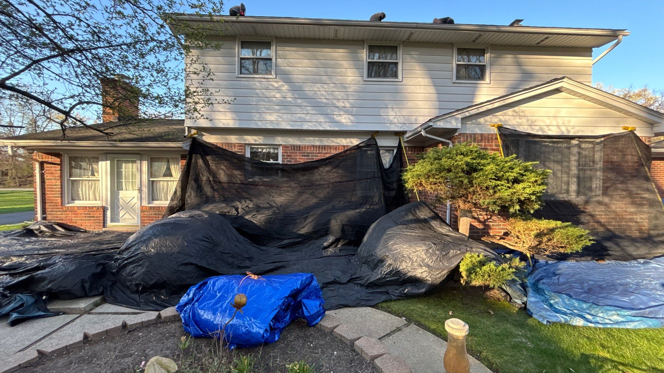 Roof Replacement using Owens Corning Onyx Black by 180 Contractors