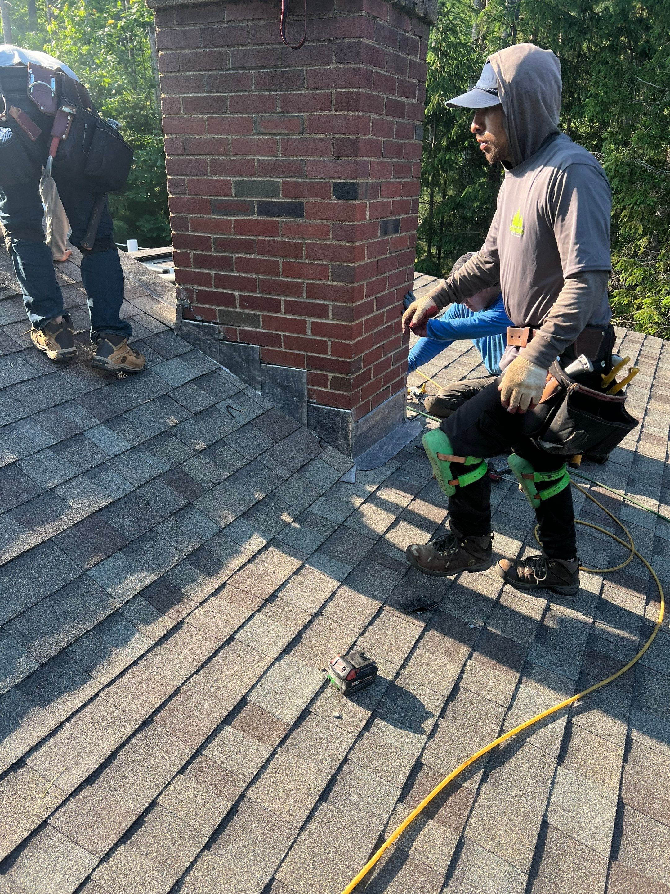 OC Roof Install On The Lake In Deerfield, New Hampshire by Tall pine roofing