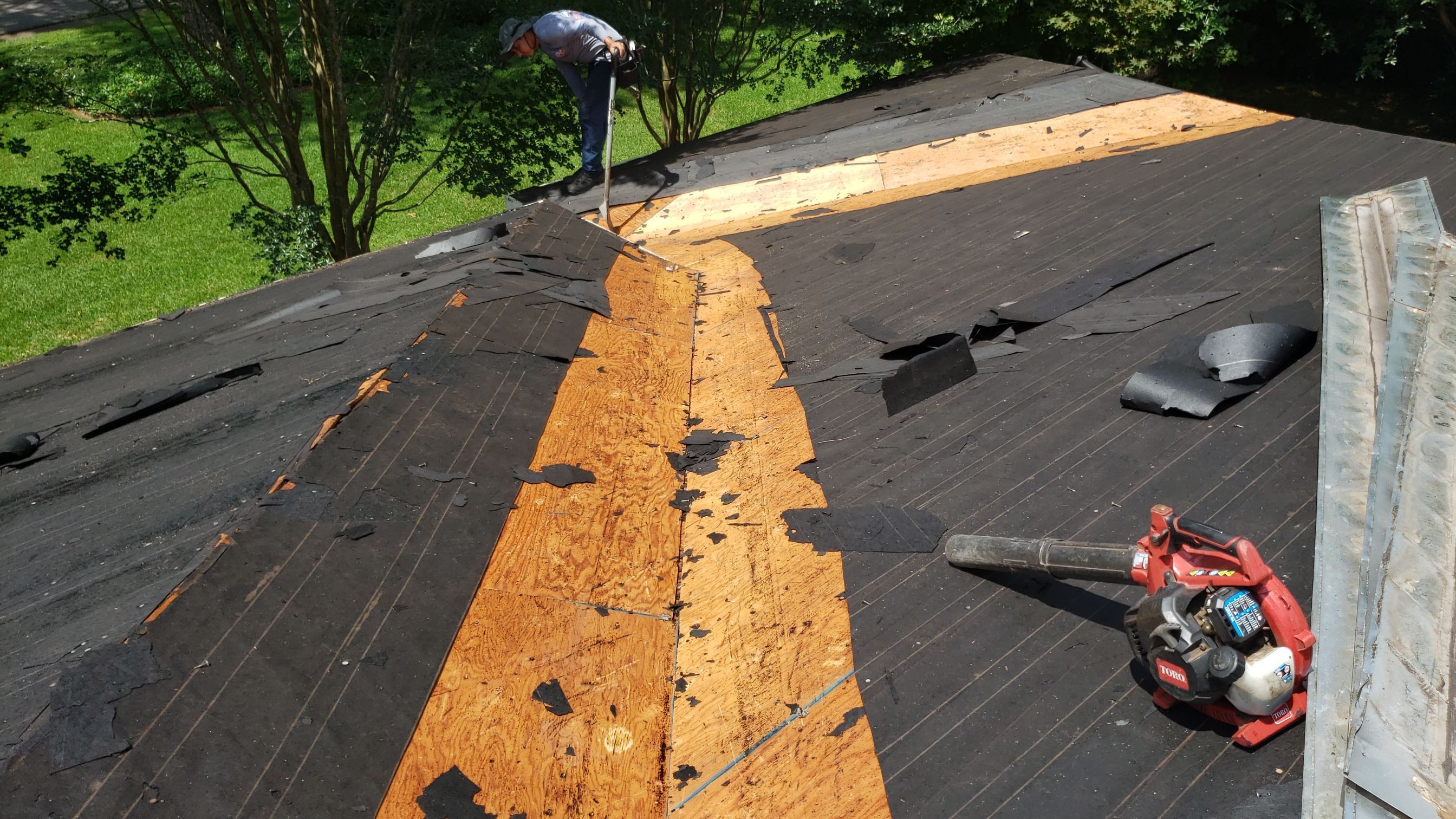 Residential Roofing Installation using Roof Replacement by American Roofing & Construction LLC