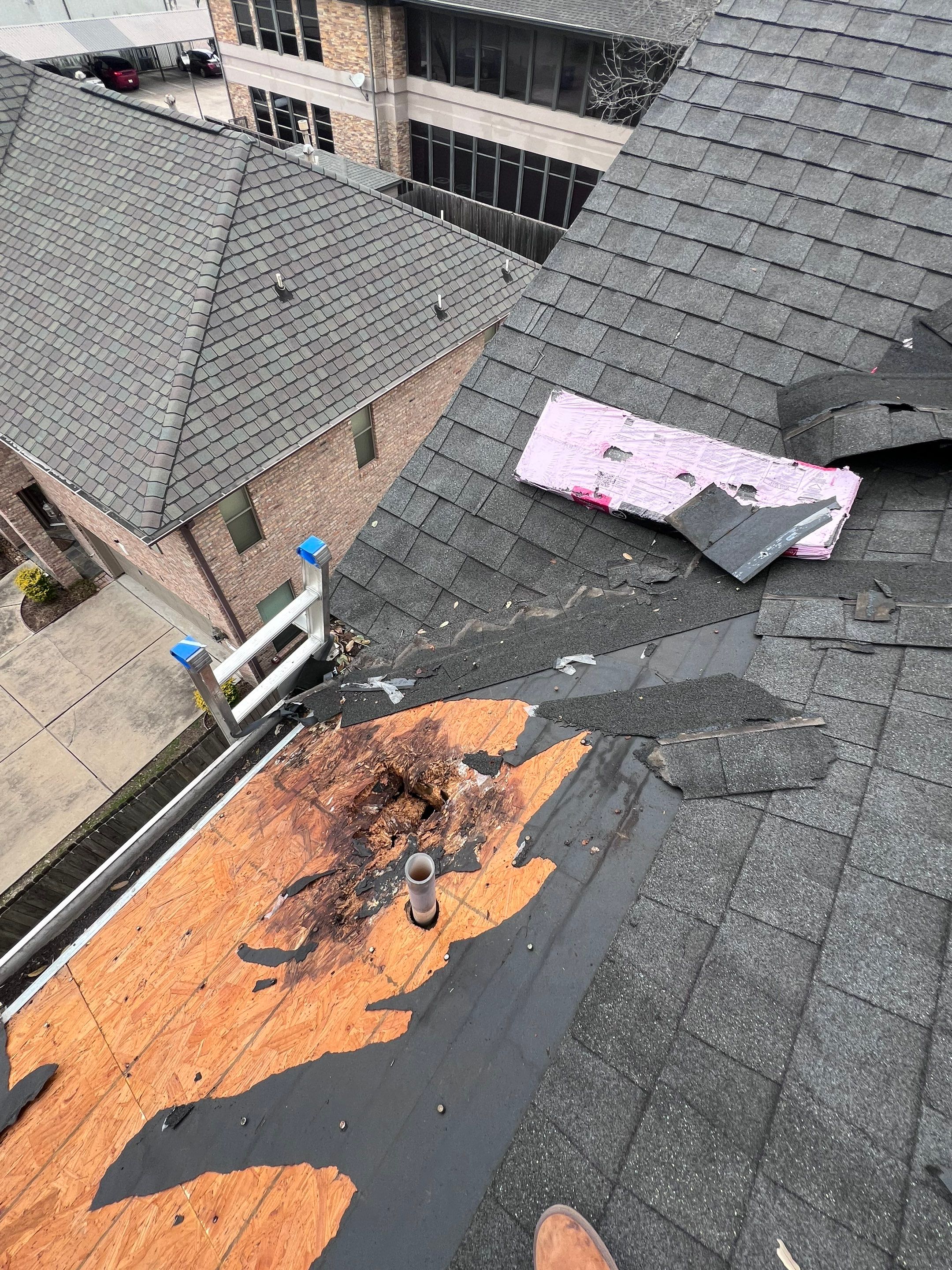 Hail Damage using Owen's Corning Duration (Lifetime) Shingles by Roof Repair Company