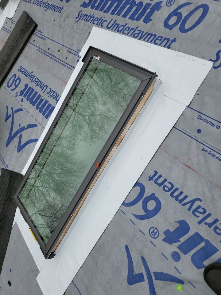 Brand: Atlas Pinnacle Color: Pristine Scotchgard Black Drip: Black by Eagle Eye Roofing