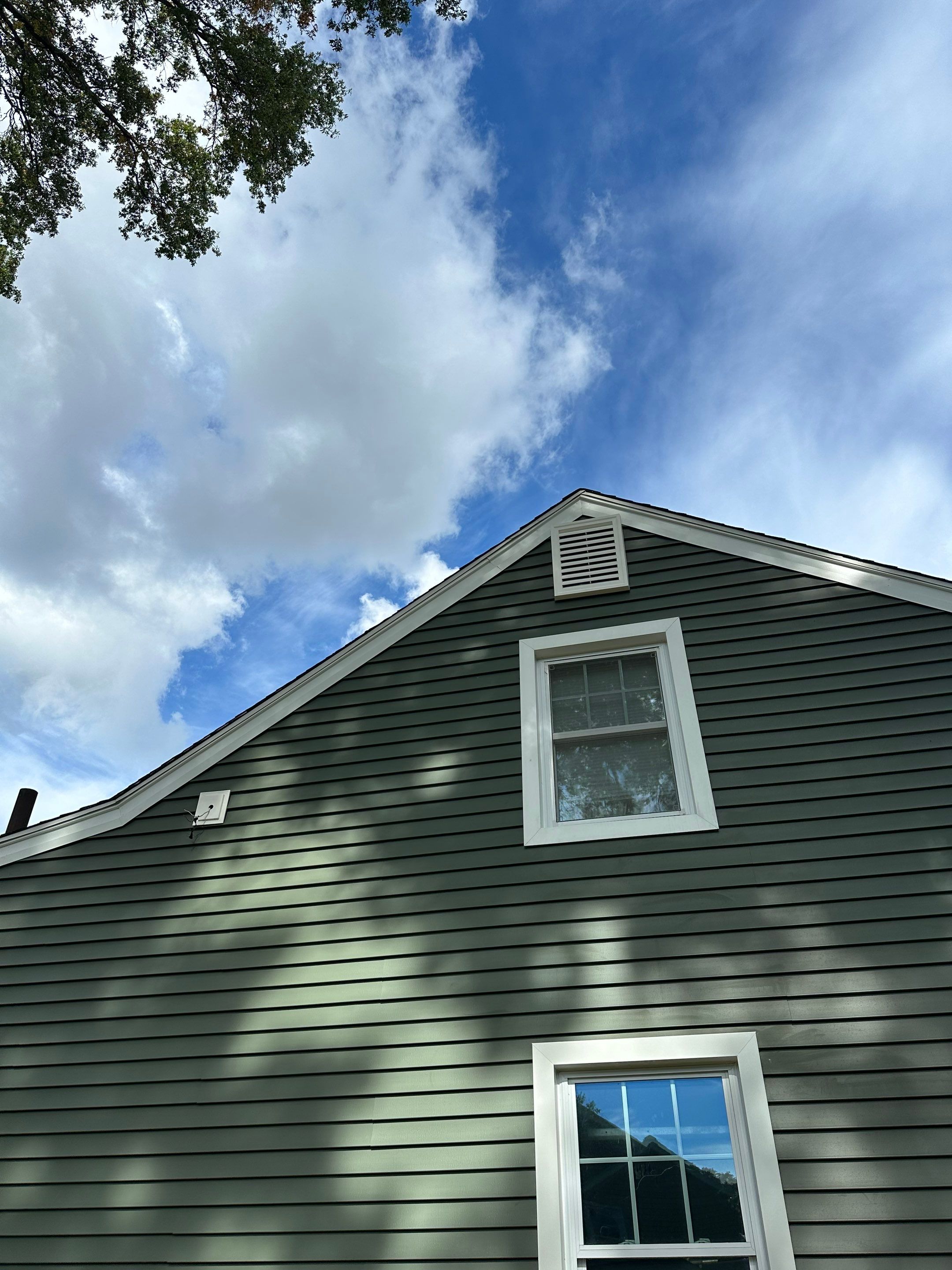 Siding Installation using CertainTeed Monogram Vinyl Siding - D4 - Forest by A Plus Exterior